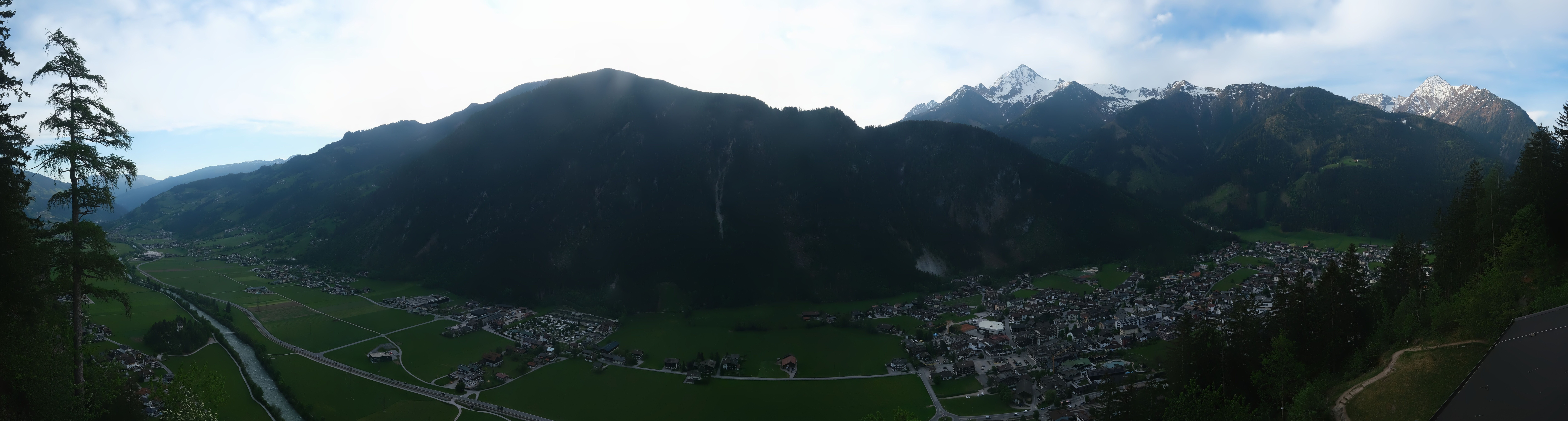 Archiv Foto Webcam Mayrhofen im Zillertal: Blick vom Gasthof Zimmereben