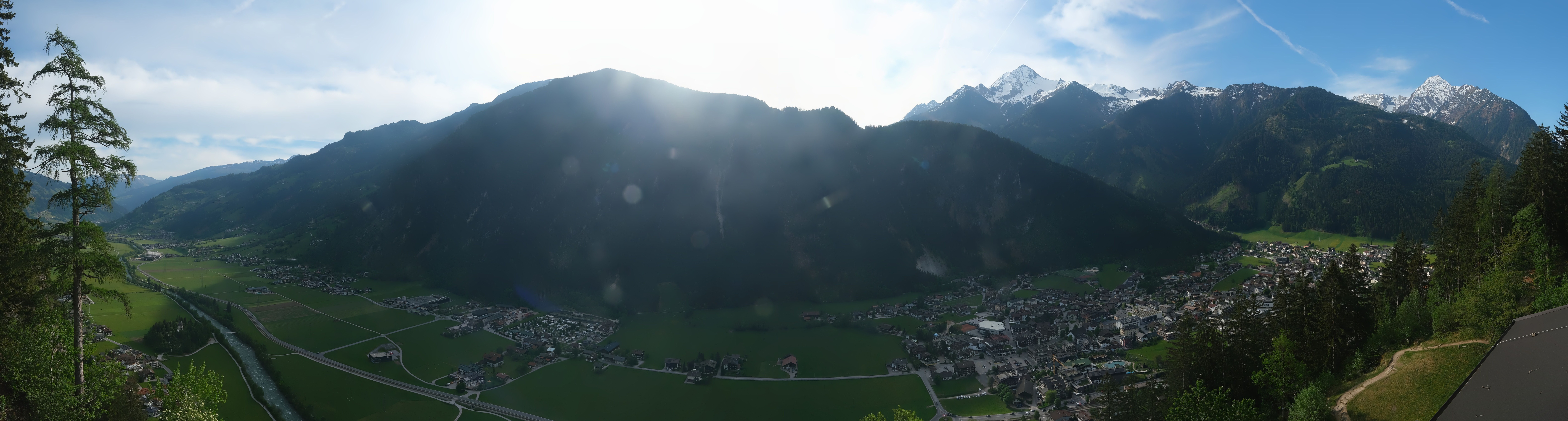 Archiv Foto Webcam Mayrhofen im Zillertal: Blick vom Gasthof Zimmereben