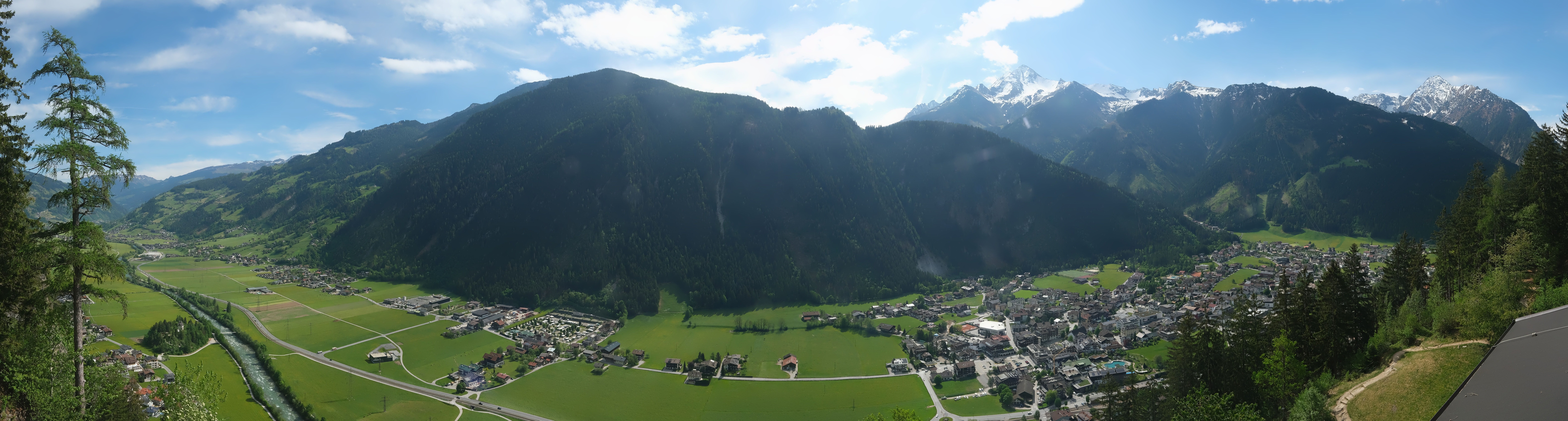 Archived image Webcam Mayrhofen im Zillertal: Zimmereben