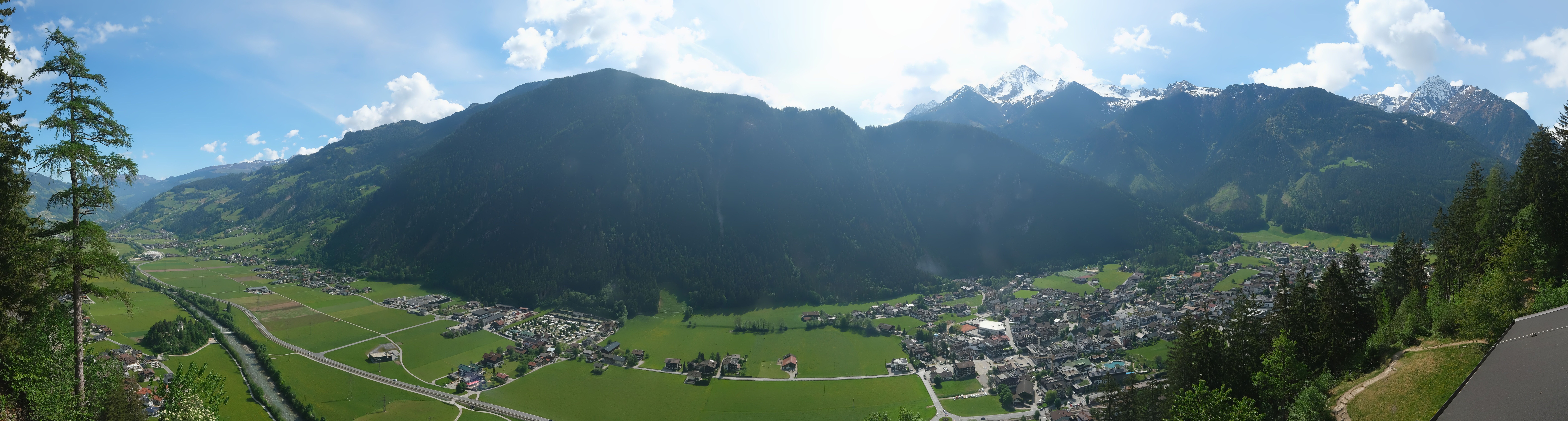 Archived image Webcam Mayrhofen im Zillertal: Zimmereben