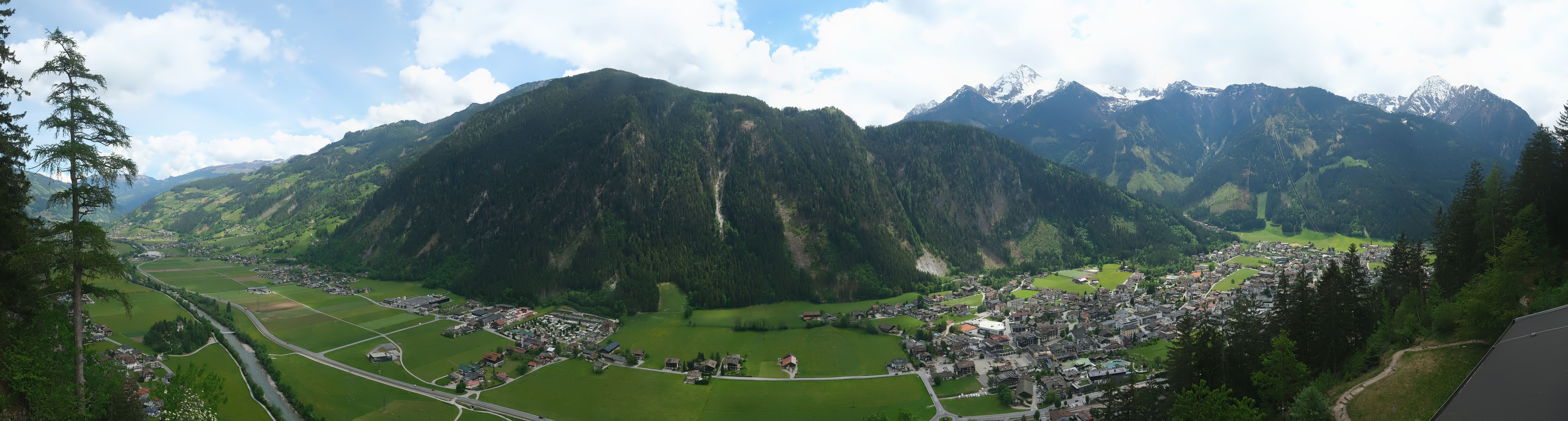 Archived image Webcam Mayrhofen im Zillertal: Zimmereben