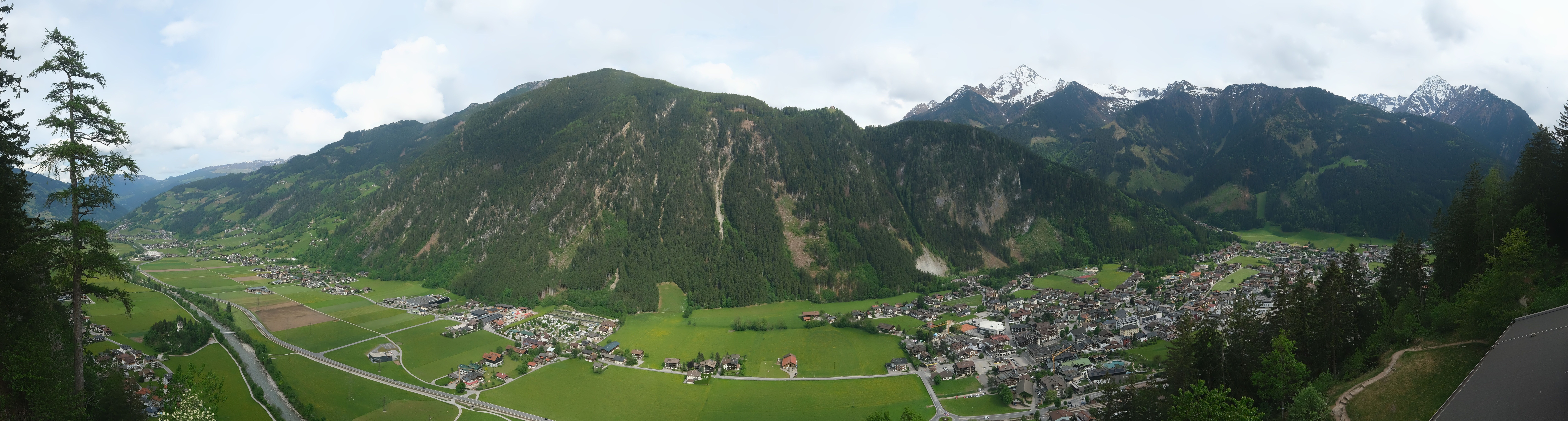 Archived image Webcam Mayrhofen im Zillertal: Zimmereben
