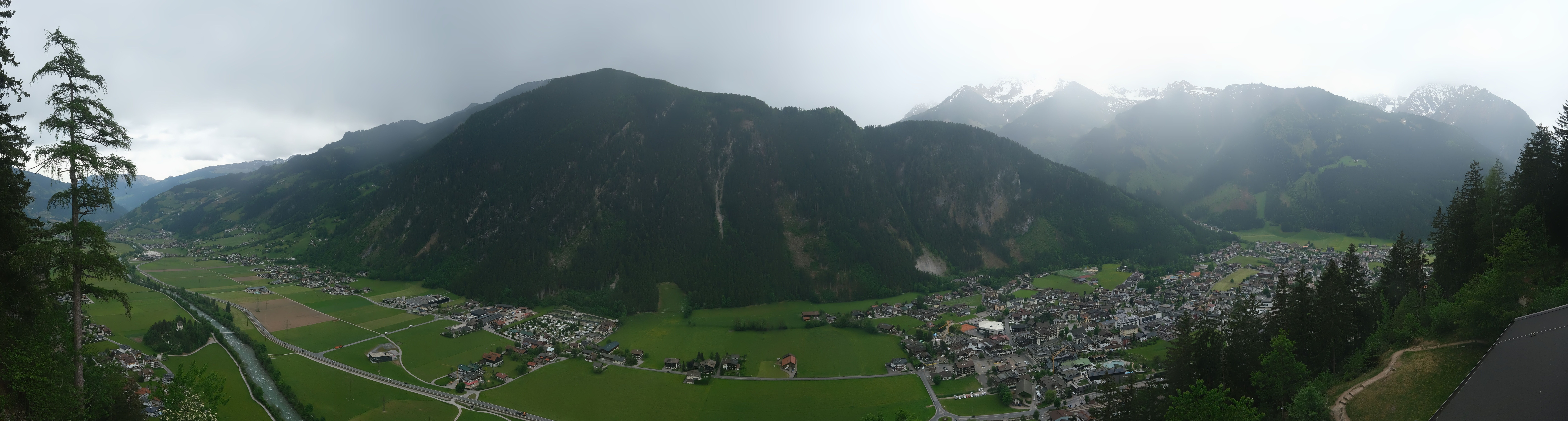 Archiv Foto Webcam Mayrhofen im Zillertal: Blick vom Gasthof Zimmereben