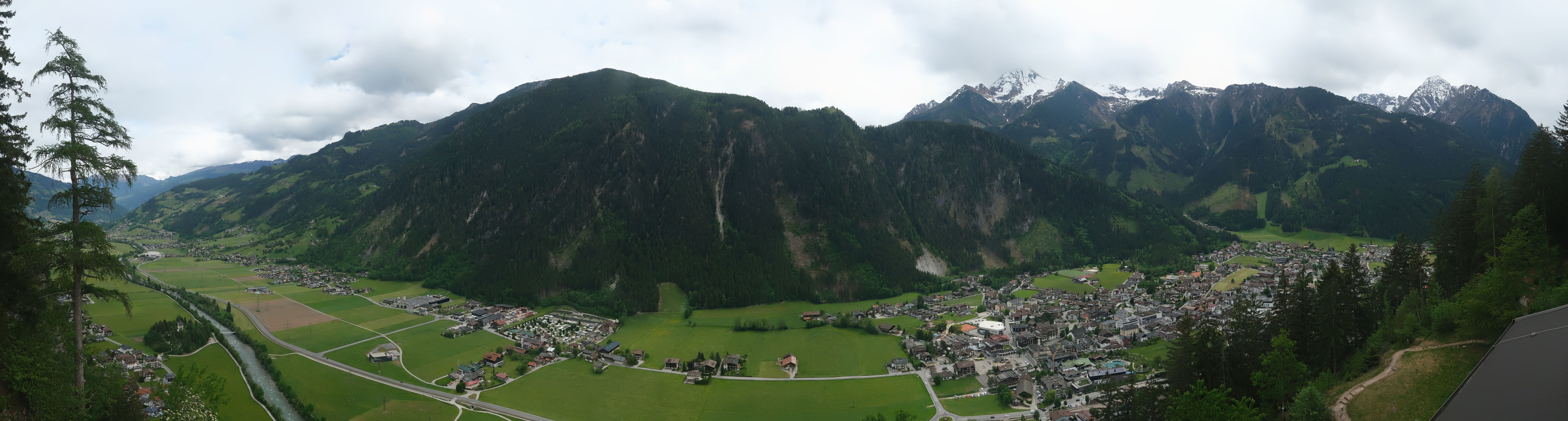 Archiv Foto Webcam Mayrhofen im Zillertal: Blick vom Gasthof Zimmereben