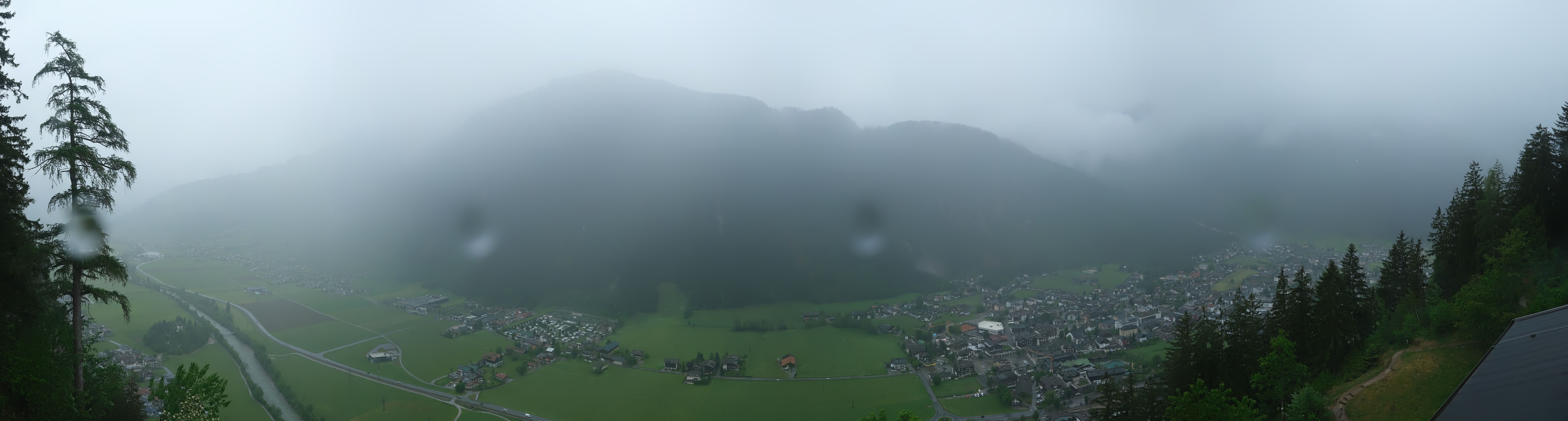 Archived image Webcam Mayrhofen im Zillertal: Zimmereben