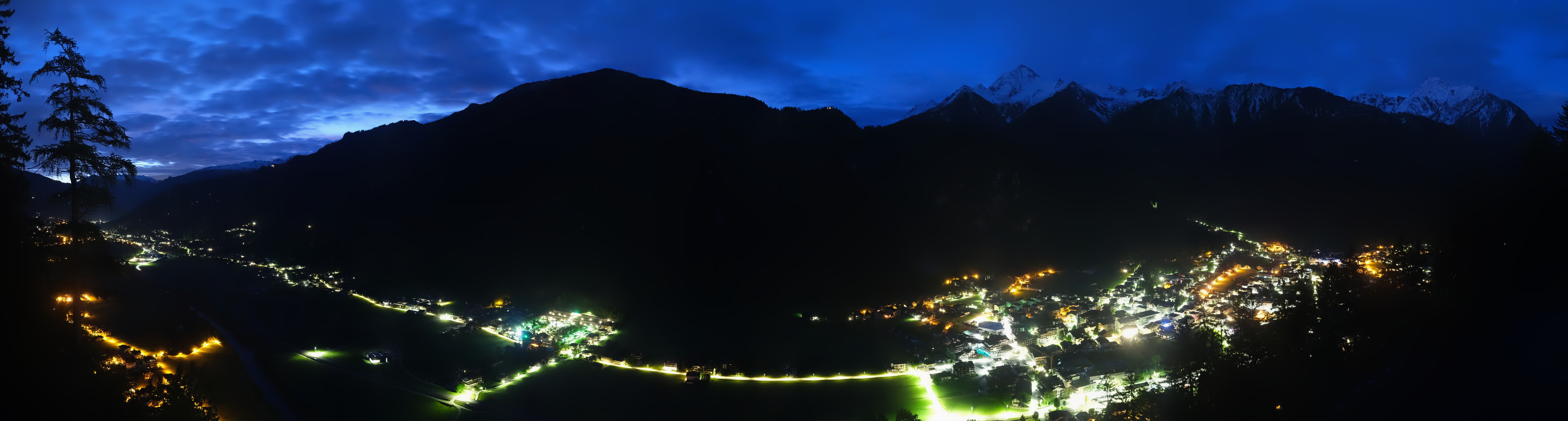 Archived image Webcam Mayrhofen im Zillertal: Zimmereben