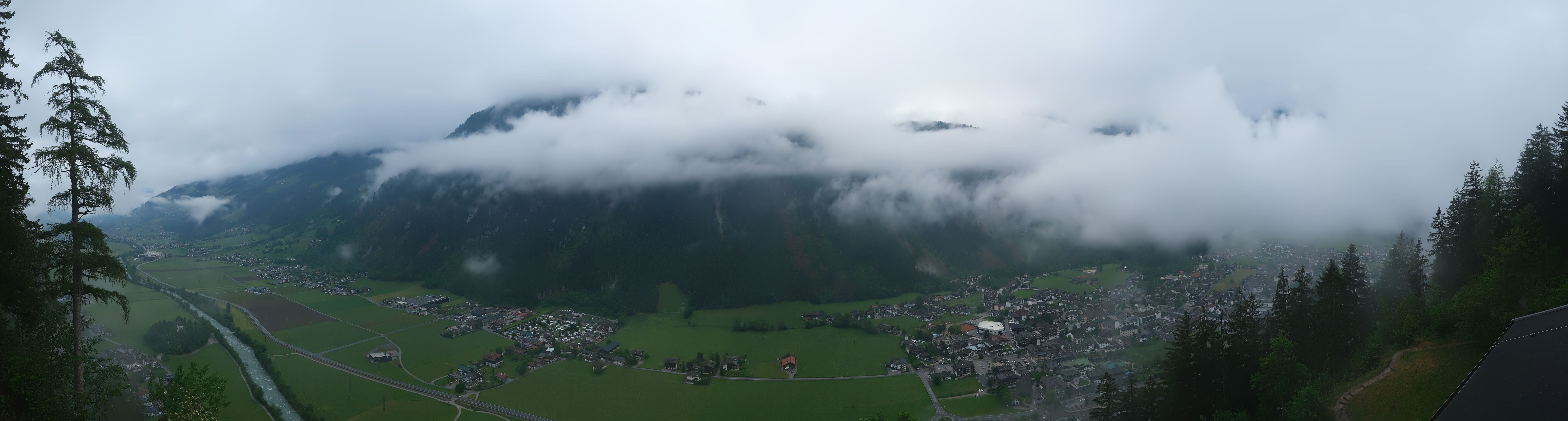 Archiv Foto Webcam Mayrhofen im Zillertal: Blick vom Gasthof Zimmereben