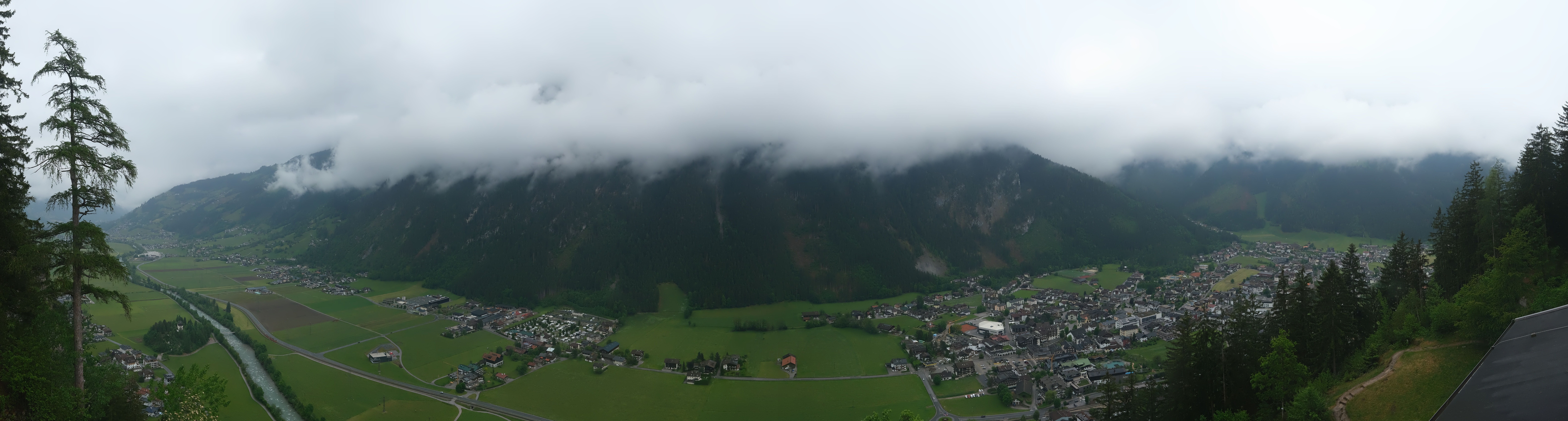 Archiv Foto Webcam Mayrhofen im Zillertal: Blick vom Gasthof Zimmereben