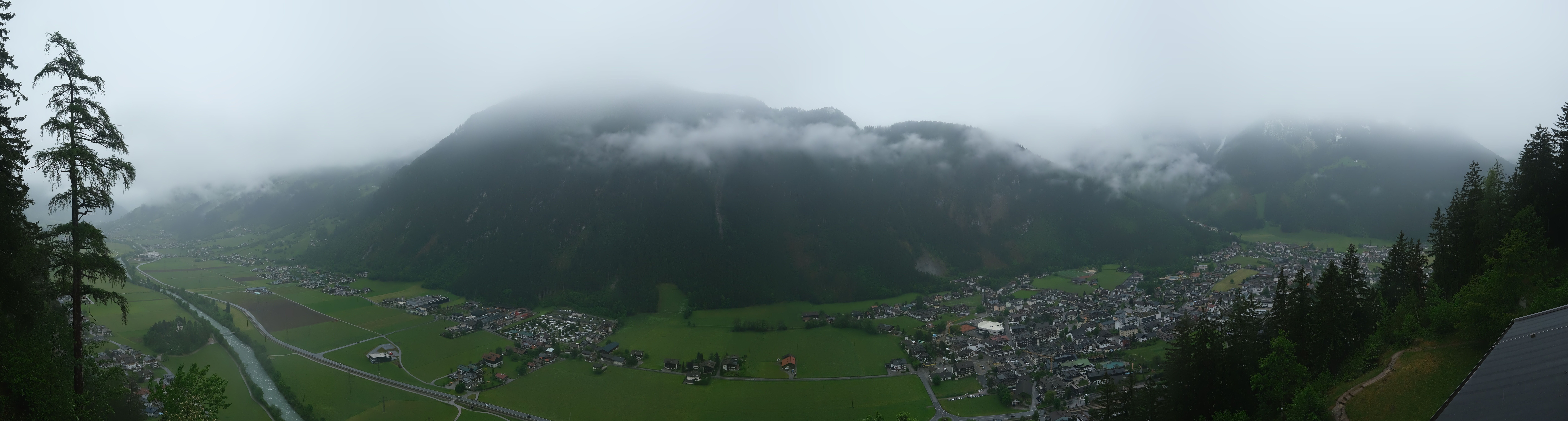 Archiv Foto Webcam Mayrhofen im Zillertal: Blick vom Gasthof Zimmereben