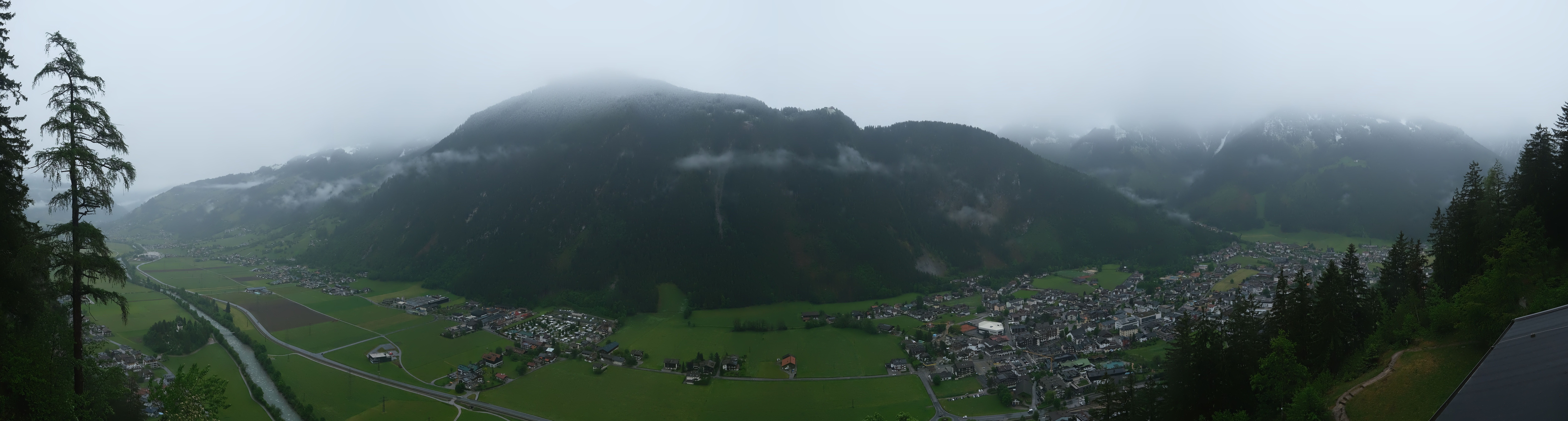 Archiv Foto Webcam Mayrhofen im Zillertal: Blick vom Gasthof Zimmereben