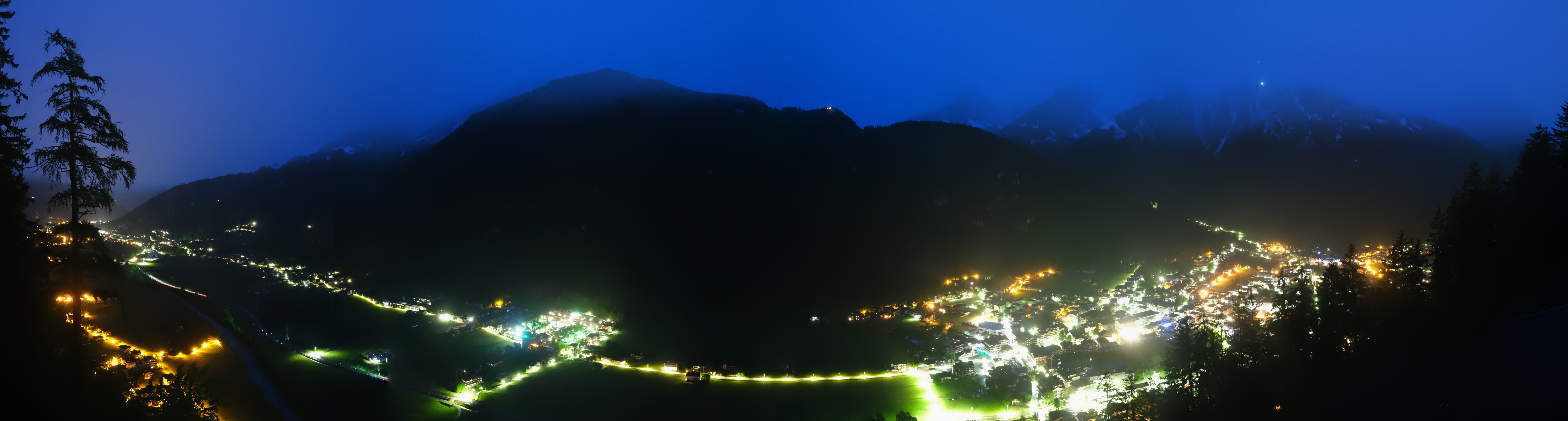 Archiv Foto Webcam Mayrhofen im Zillertal: Blick vom Gasthof Zimmereben