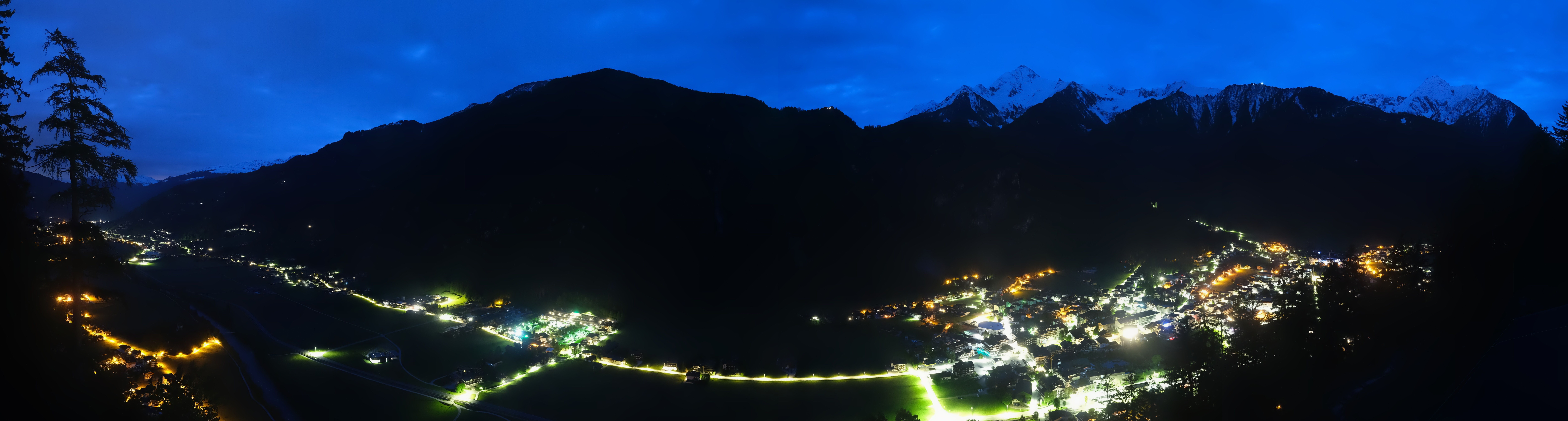 Archived image Webcam Mayrhofen im Zillertal: Zimmereben