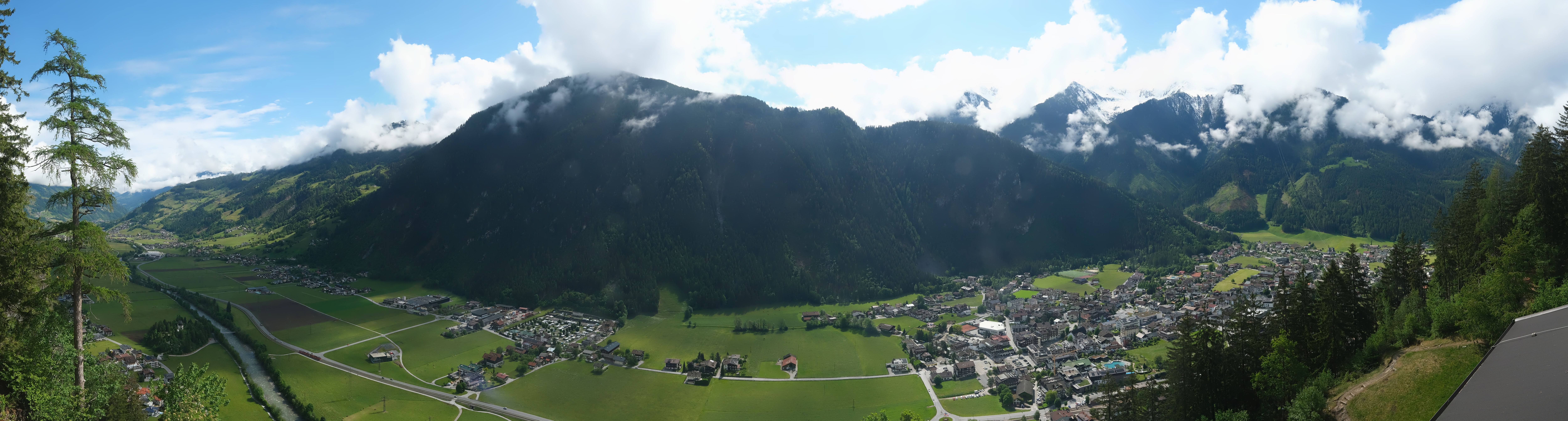 Archiv Foto Webcam Mayrhofen im Zillertal: Blick vom Gasthof Zimmereben