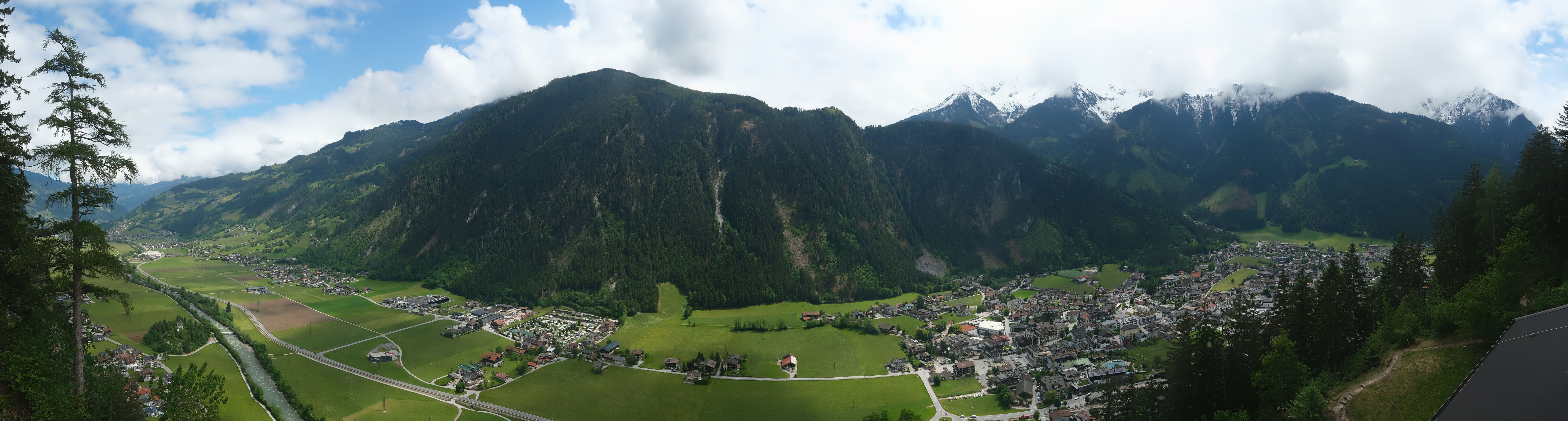 Archiv Foto Webcam Mayrhofen im Zillertal: Blick vom Gasthof Zimmereben