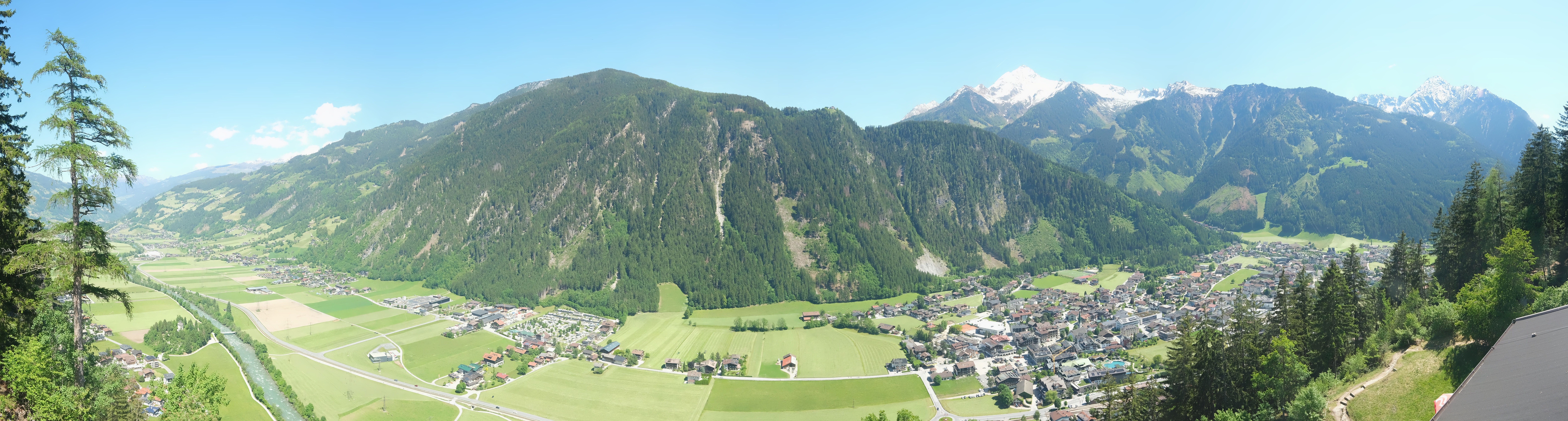 Archived image Webcam Mayrhofen im Zillertal: Zimmereben