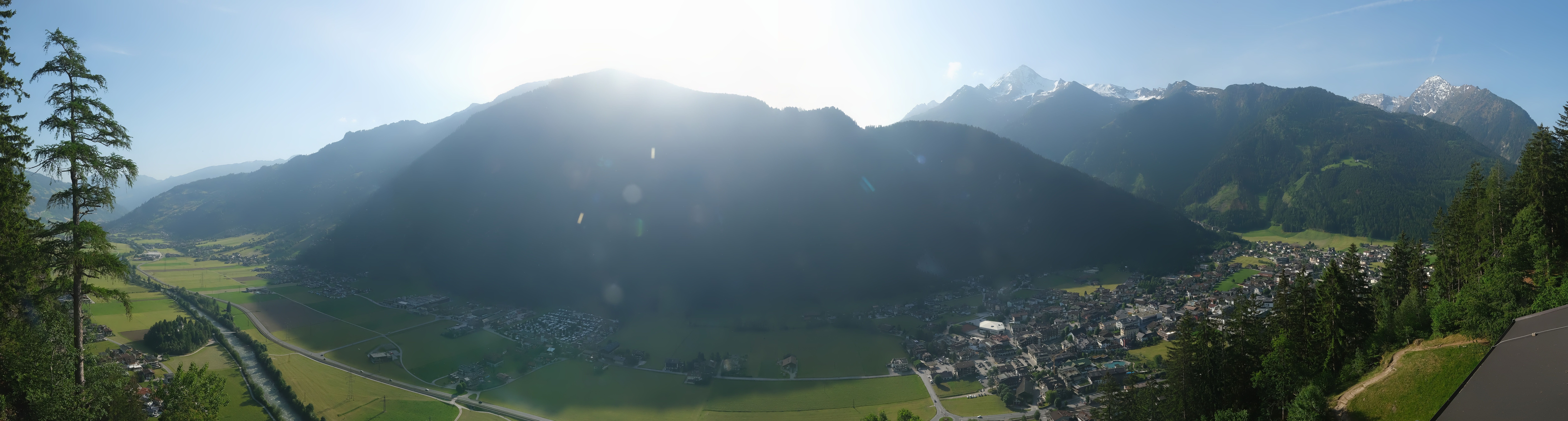 Archiv Foto Webcam Mayrhofen im Zillertal: Blick vom Gasthof Zimmereben