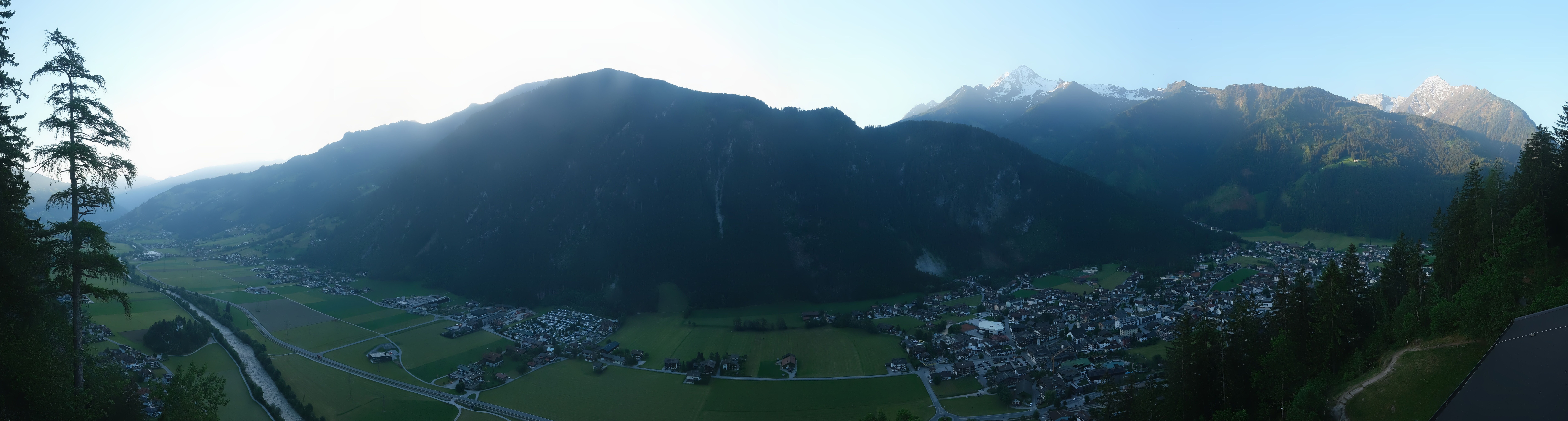 Archiv Foto Webcam Mayrhofen im Zillertal: Blick vom Gasthof Zimmereben