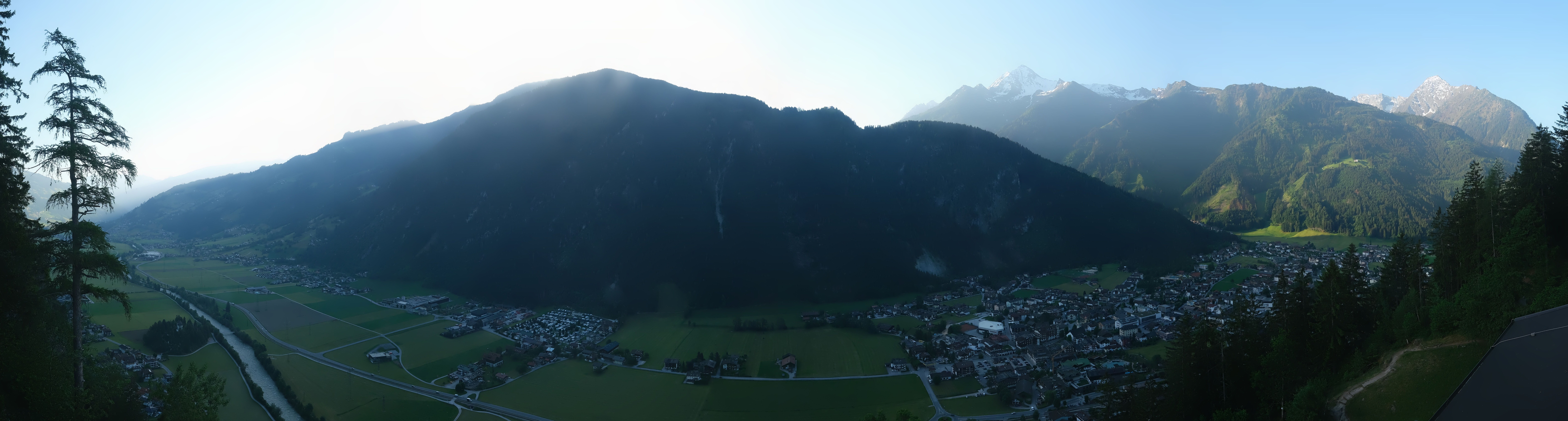Archiv Foto Webcam Mayrhofen im Zillertal: Blick vom Gasthof Zimmereben