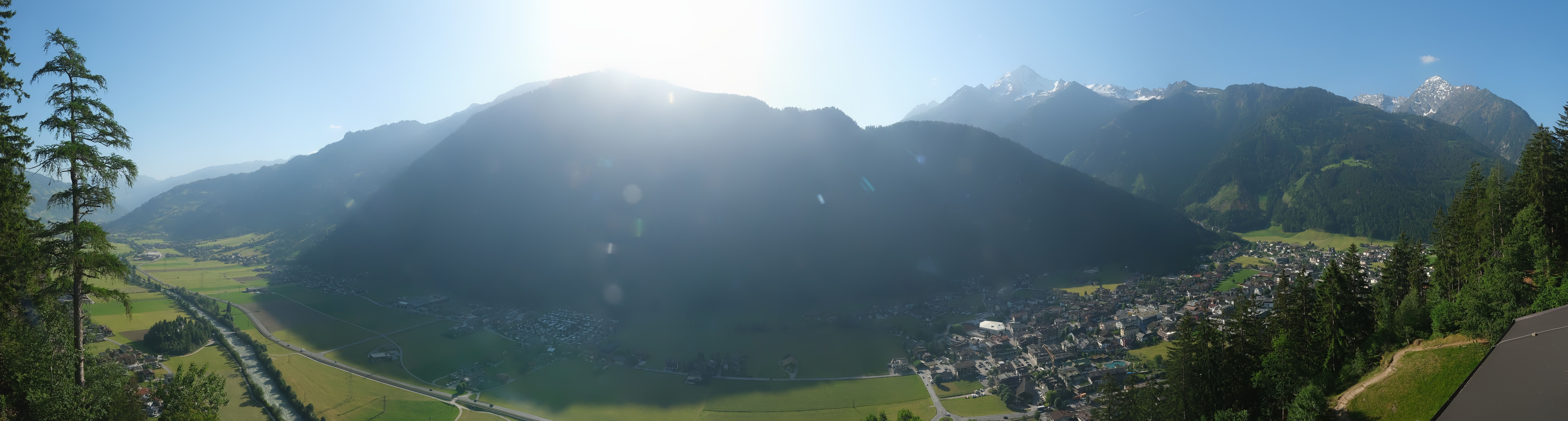 Archiv Foto Webcam Mayrhofen im Zillertal: Blick vom Gasthof Zimmereben
