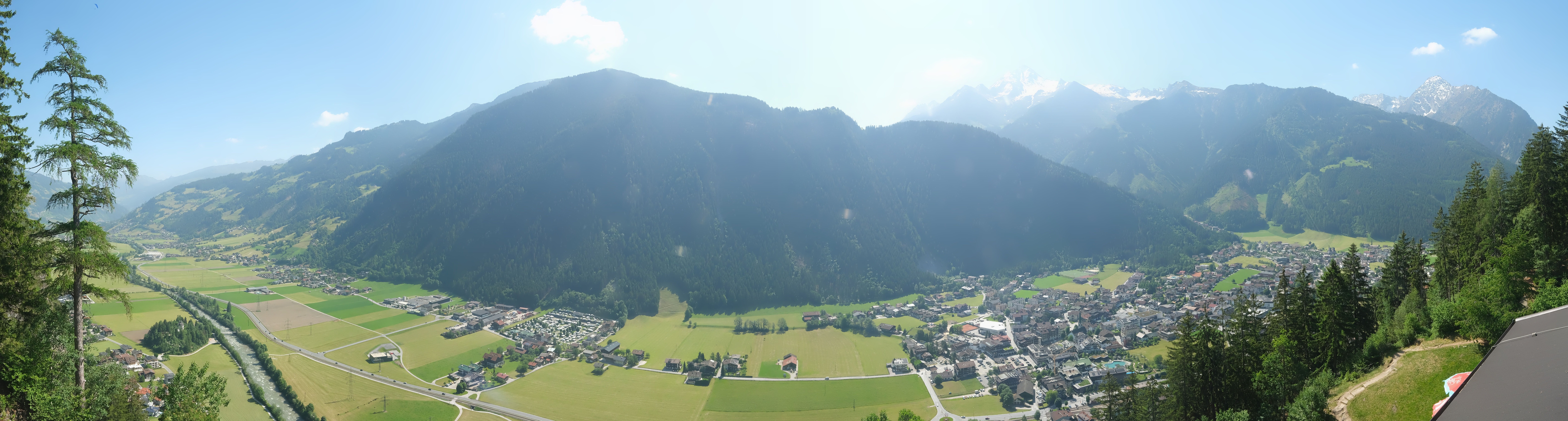 Archiv Foto Webcam Mayrhofen im Zillertal: Blick vom Gasthof Zimmereben