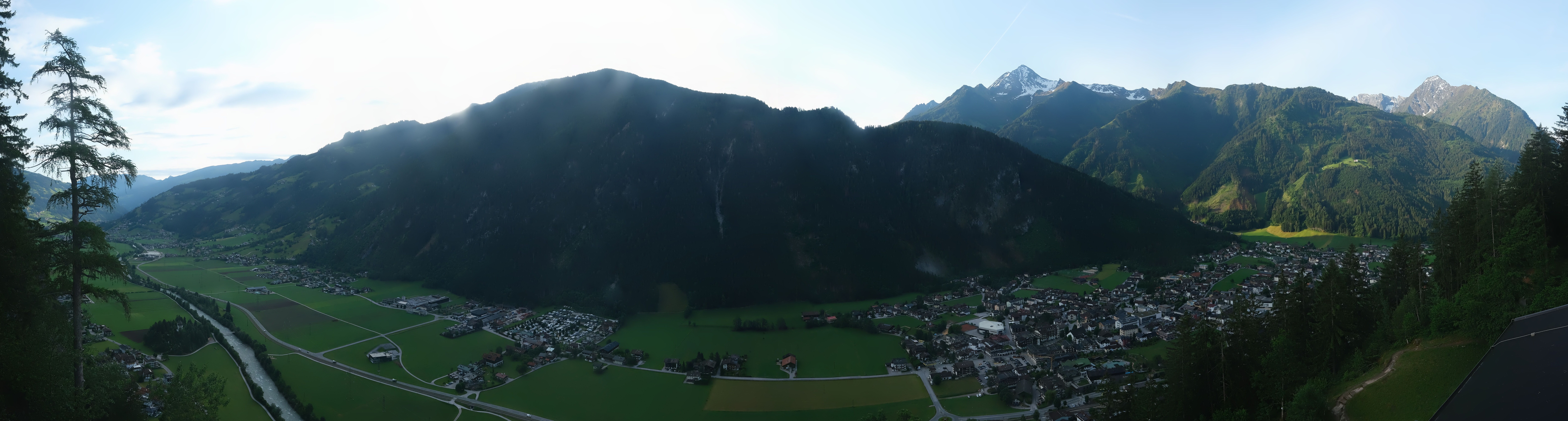 Archiv Foto Webcam Mayrhofen im Zillertal: Blick vom Gasthof Zimmereben