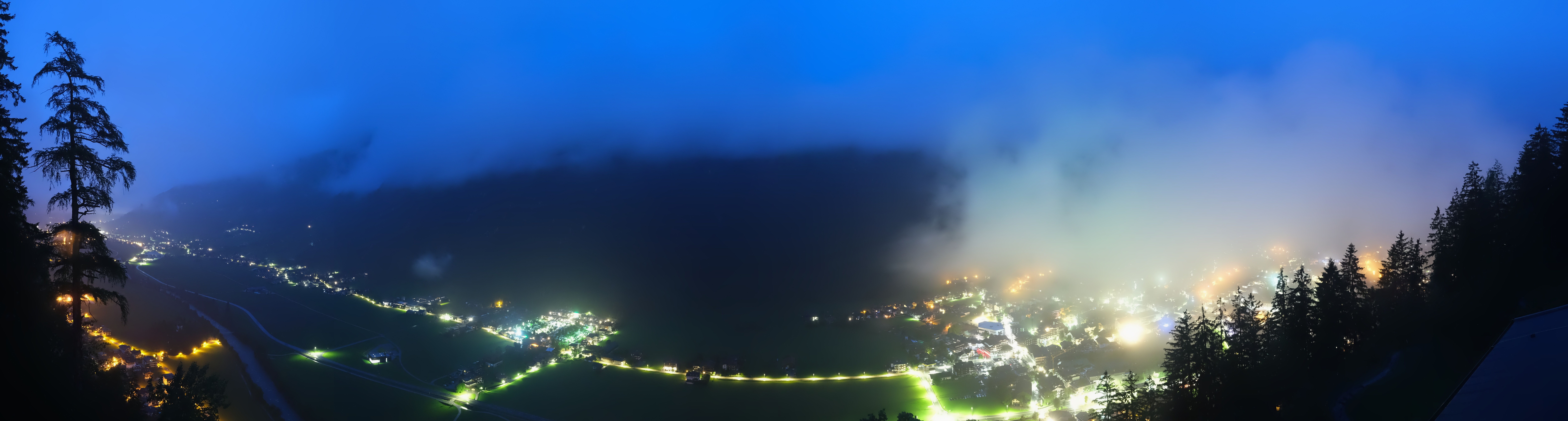 Archived image Webcam Mayrhofen im Zillertal: Zimmereben