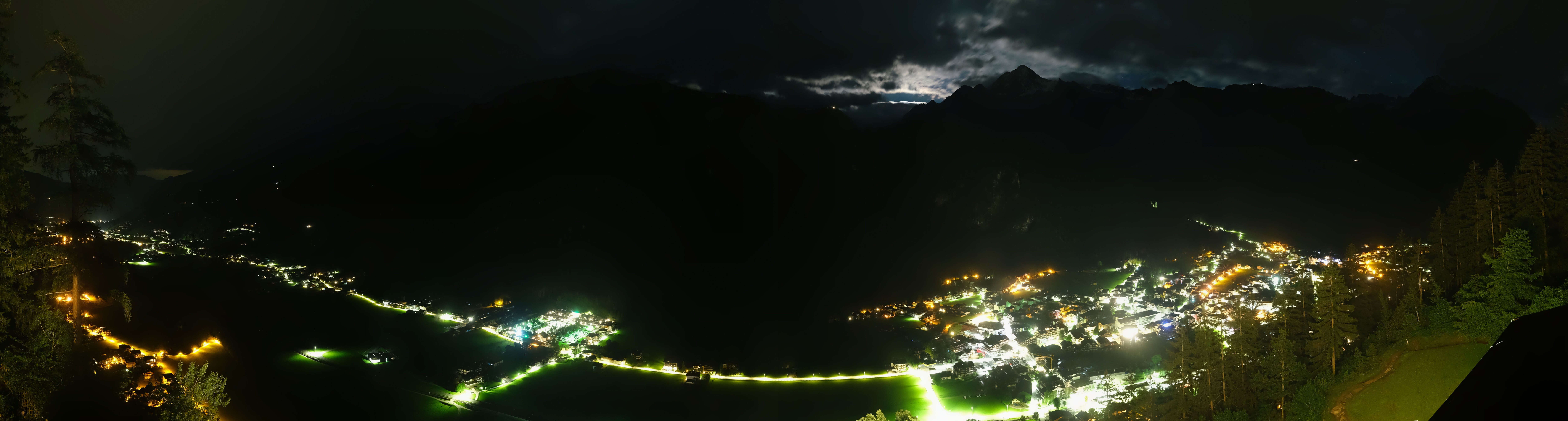 Archiv Foto Webcam Mayrhofen im Zillertal: Blick vom Gasthof Zimmereben
