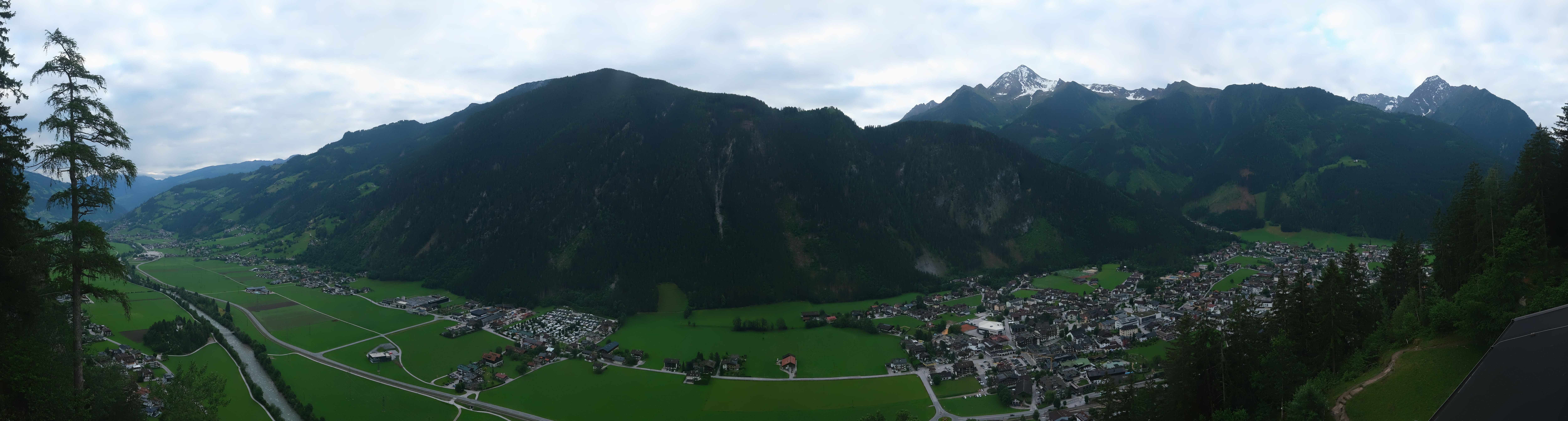 Archiv Foto Webcam Mayrhofen im Zillertal: Blick vom Gasthof Zimmereben