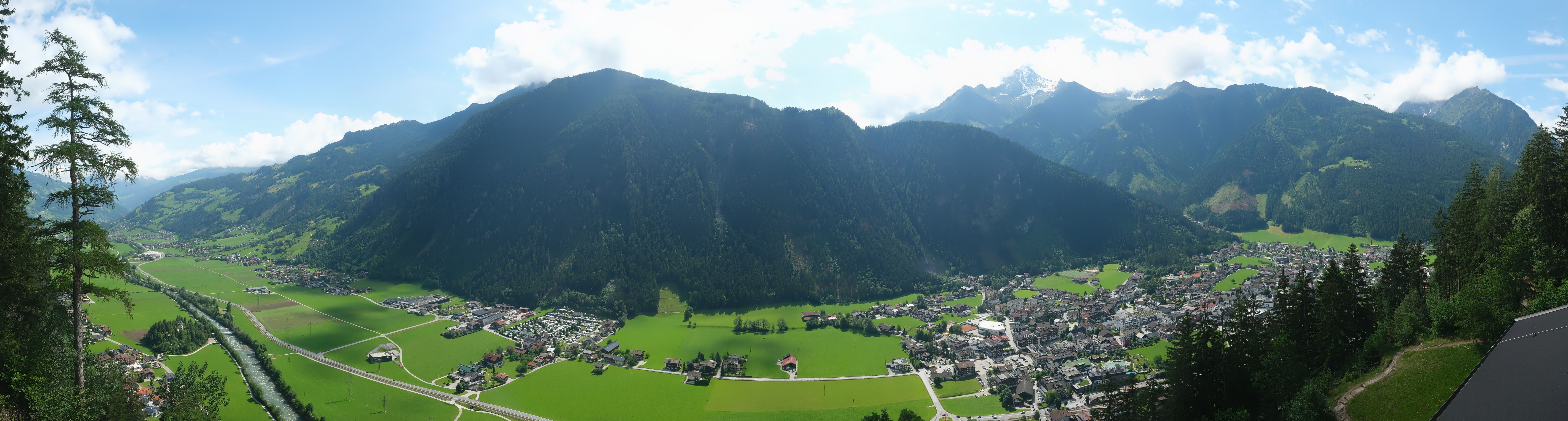 Archiv Foto Webcam Mayrhofen im Zillertal: Blick vom Gasthof Zimmereben