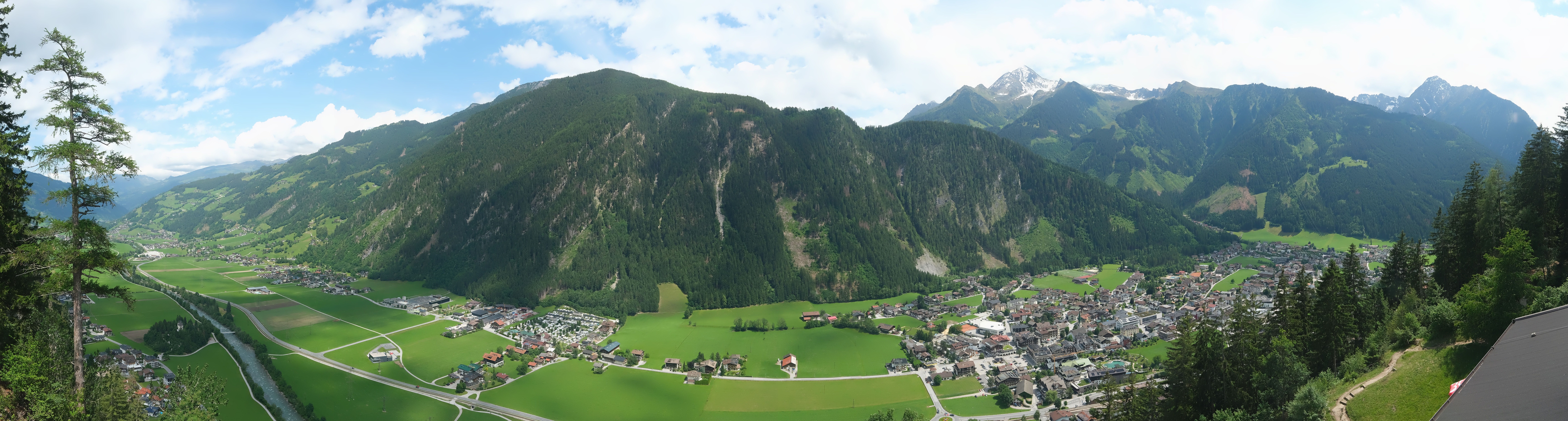 Archiv Foto Webcam Mayrhofen im Zillertal: Blick vom Gasthof Zimmereben