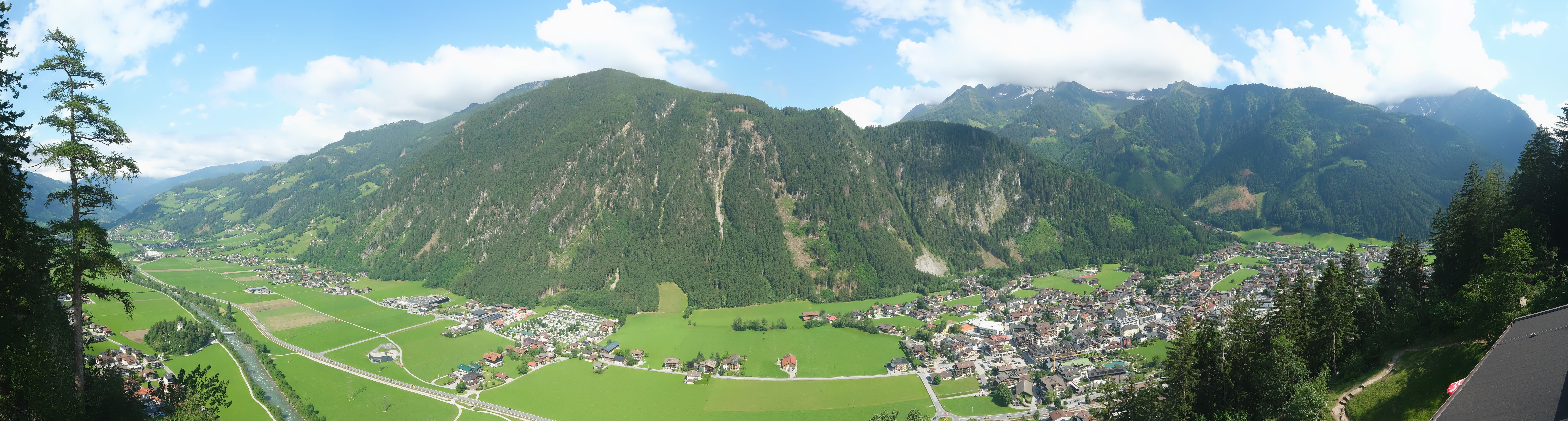 Archiv Foto Webcam Mayrhofen im Zillertal: Blick vom Gasthof Zimmereben
