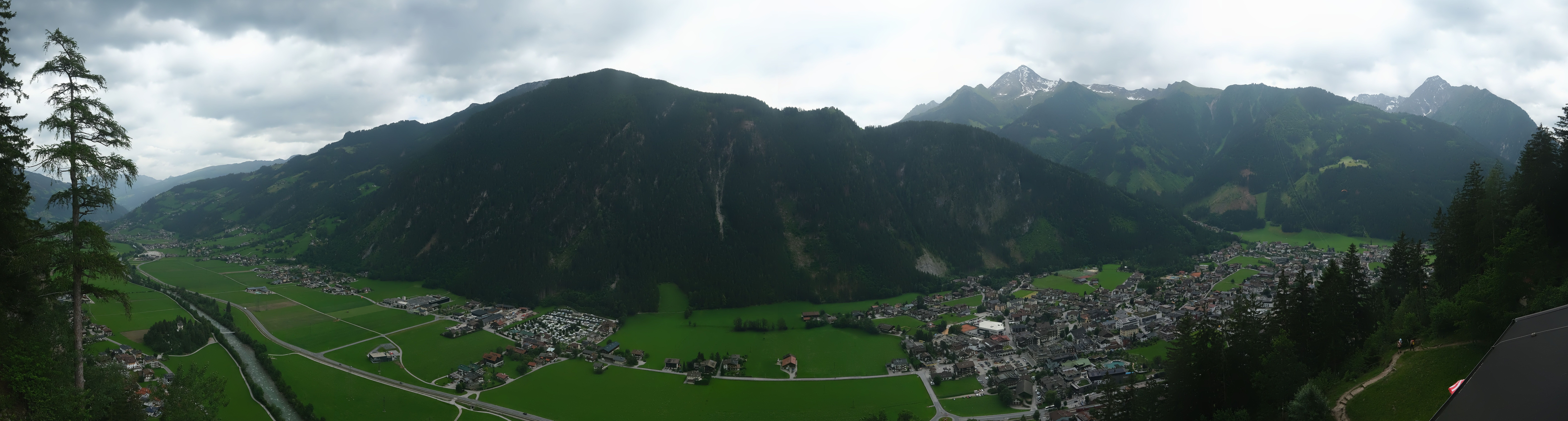 Archiv Foto Webcam Mayrhofen im Zillertal: Blick vom Gasthof Zimmereben