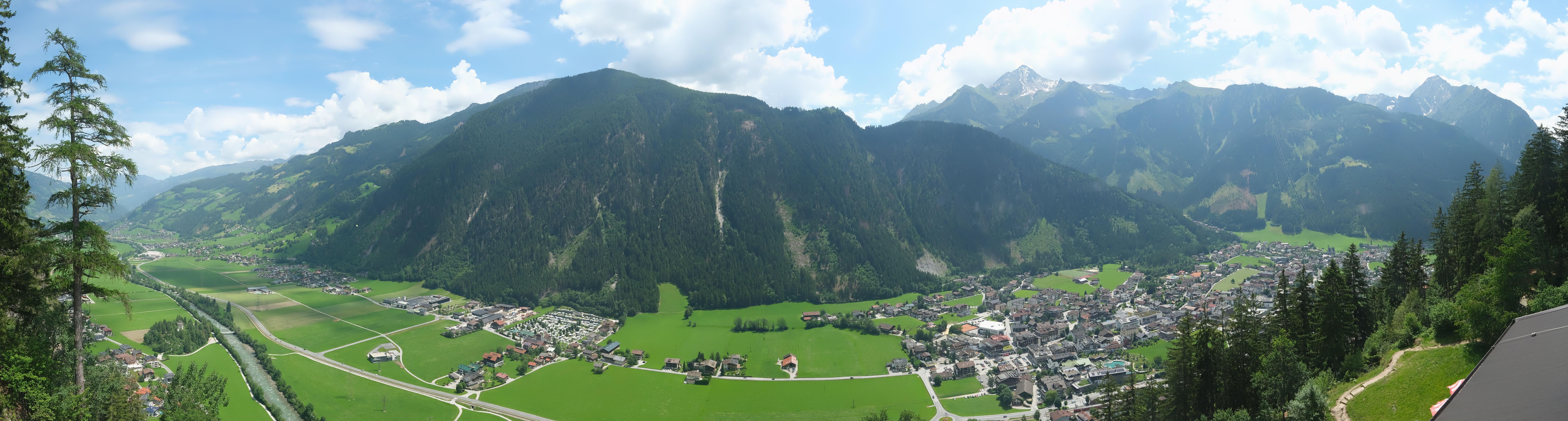 Archiv Foto Webcam Mayrhofen im Zillertal: Blick vom Gasthof Zimmereben