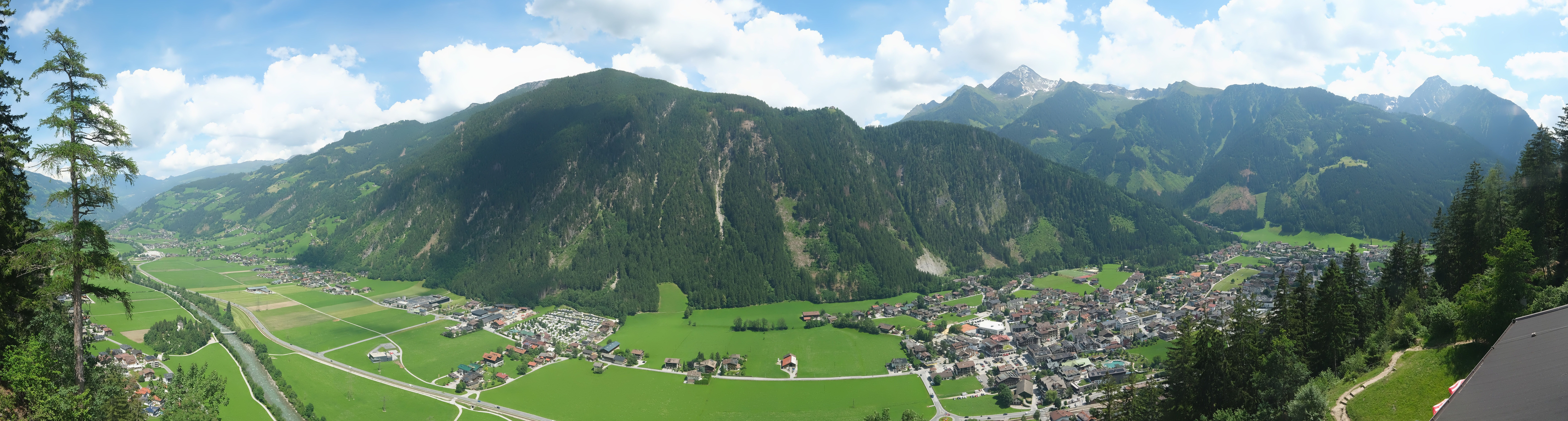 Archiv Foto Webcam Mayrhofen im Zillertal: Blick vom Gasthof Zimmereben