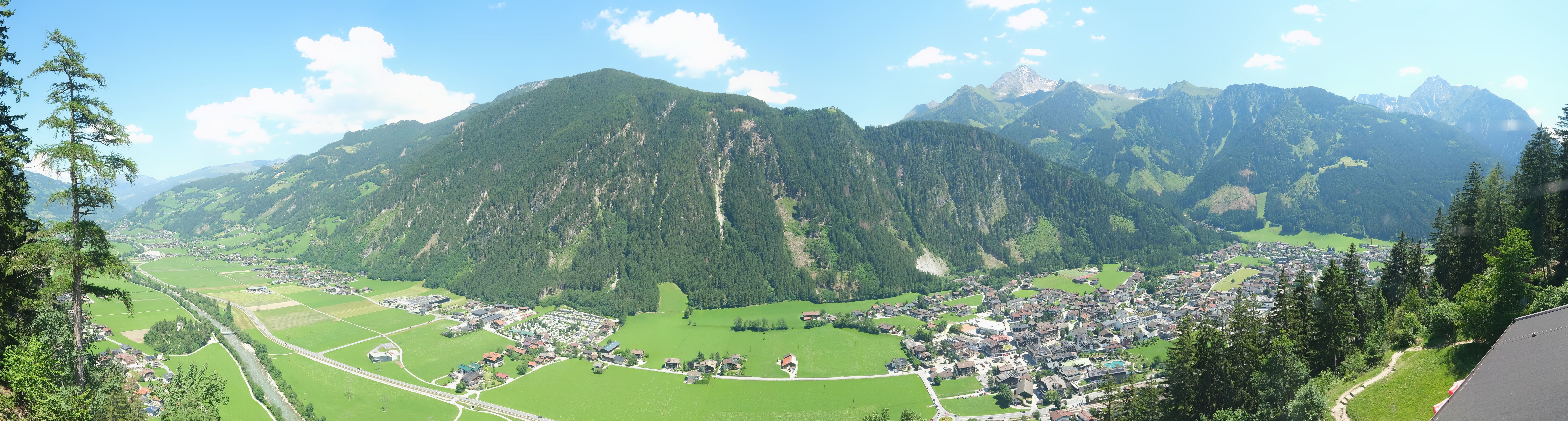 Archiv Foto Webcam Mayrhofen im Zillertal: Blick vom Gasthof Zimmereben