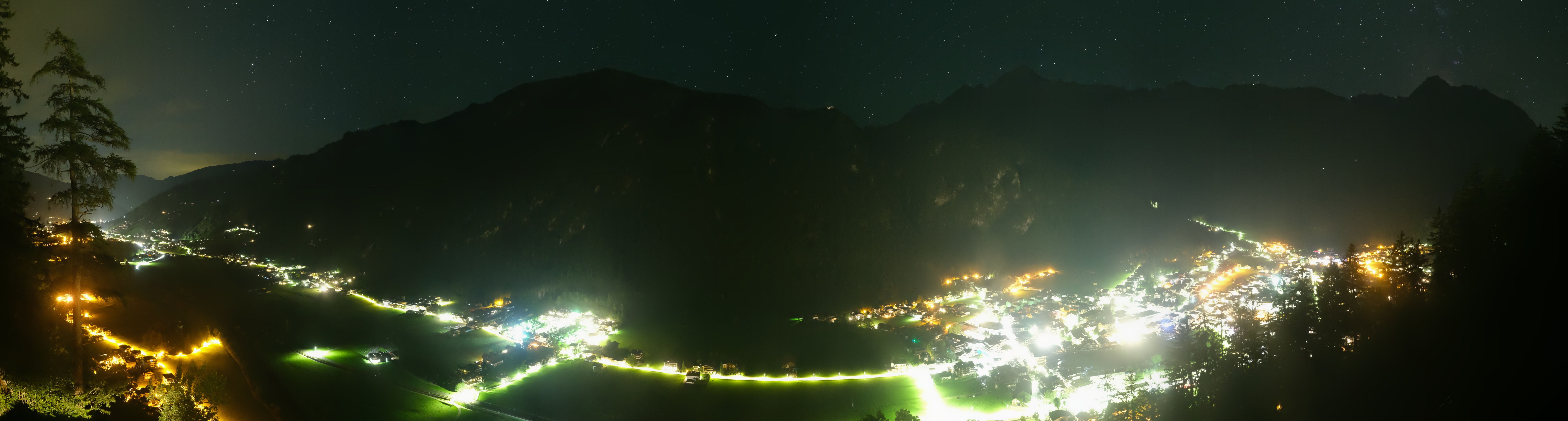 Archiv Foto Webcam Mayrhofen im Zillertal: Blick vom Gasthof Zimmereben