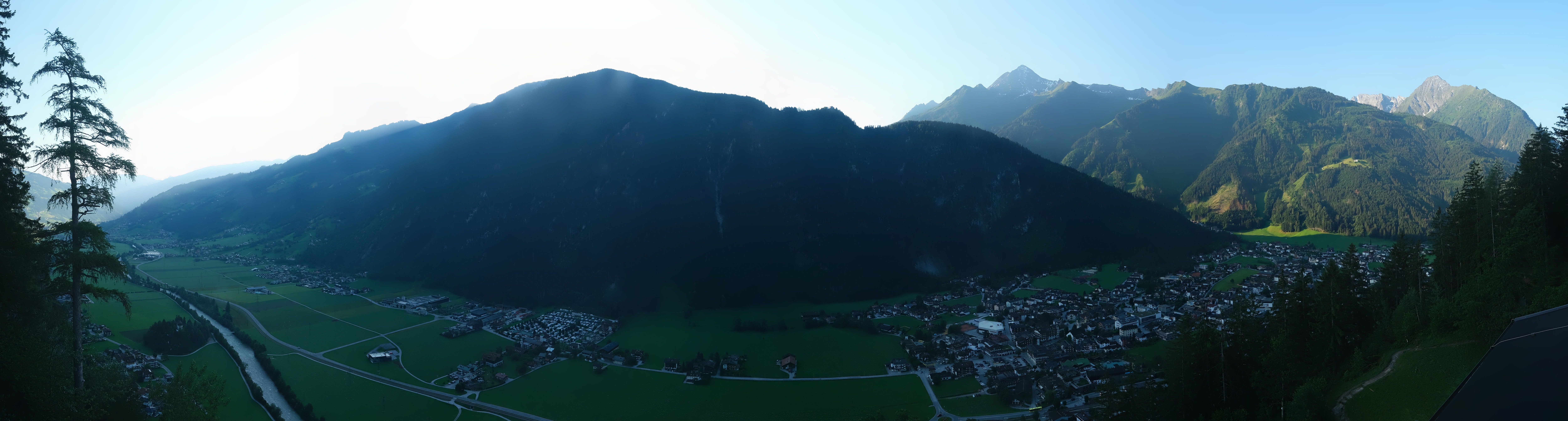 Archiv Foto Webcam Mayrhofen im Zillertal: Blick vom Gasthof Zimmereben