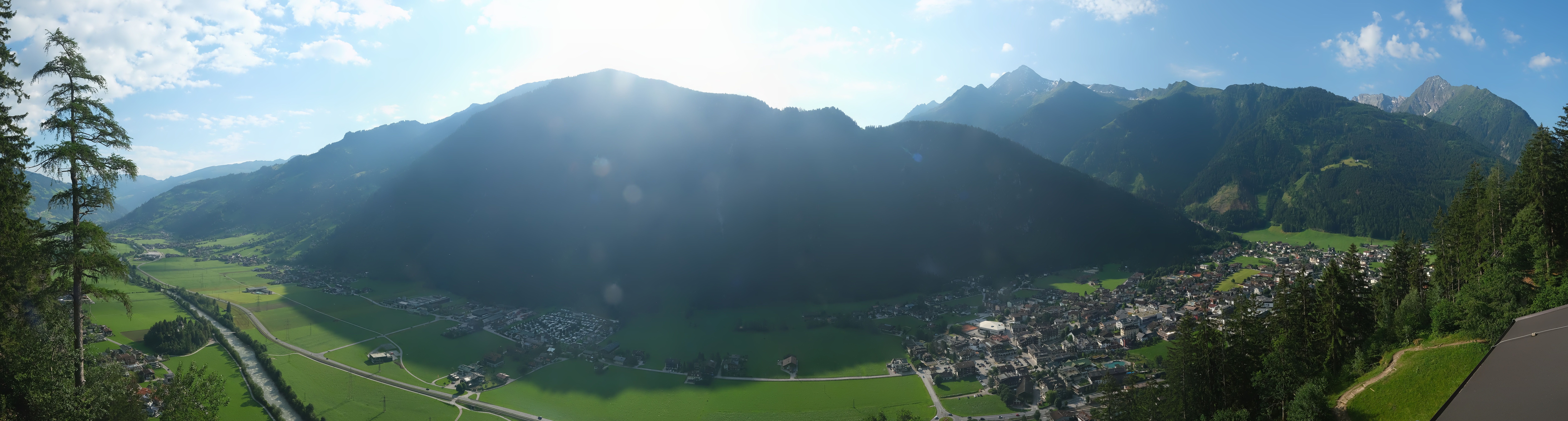 Archiv Foto Webcam Mayrhofen im Zillertal: Blick vom Gasthof Zimmereben