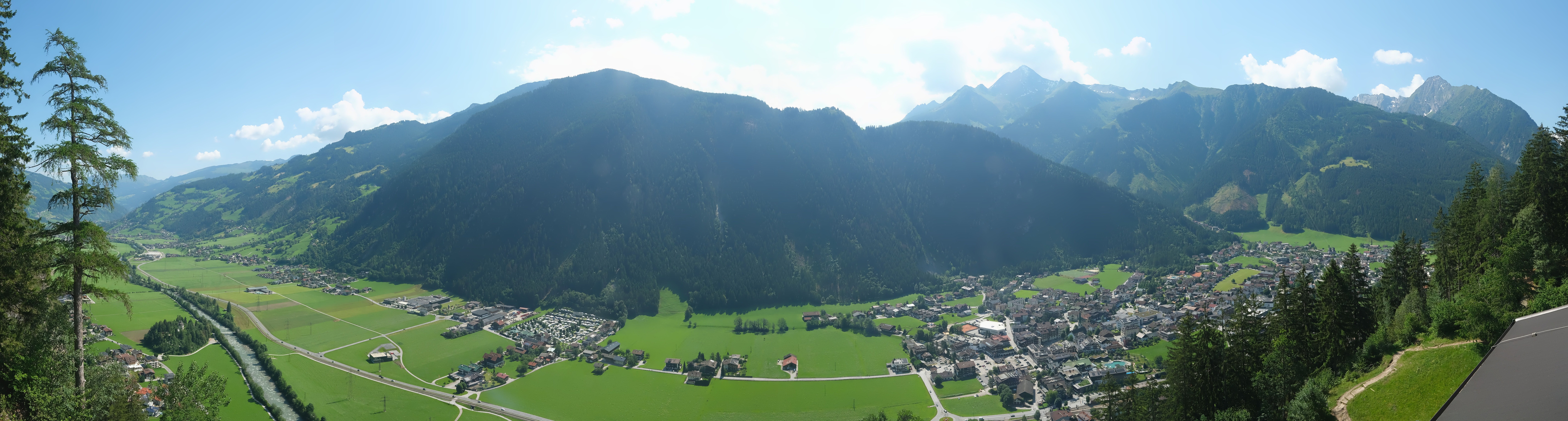 Archiv Foto Webcam Mayrhofen im Zillertal: Blick vom Gasthof Zimmereben