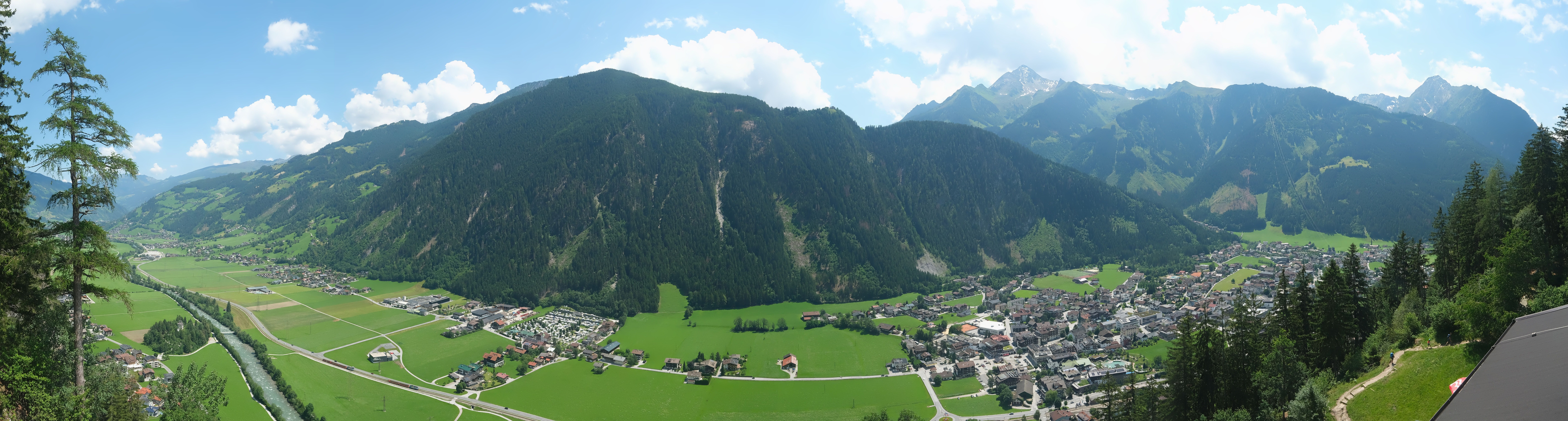 Archiv Foto Webcam Mayrhofen im Zillertal: Blick vom Gasthof Zimmereben