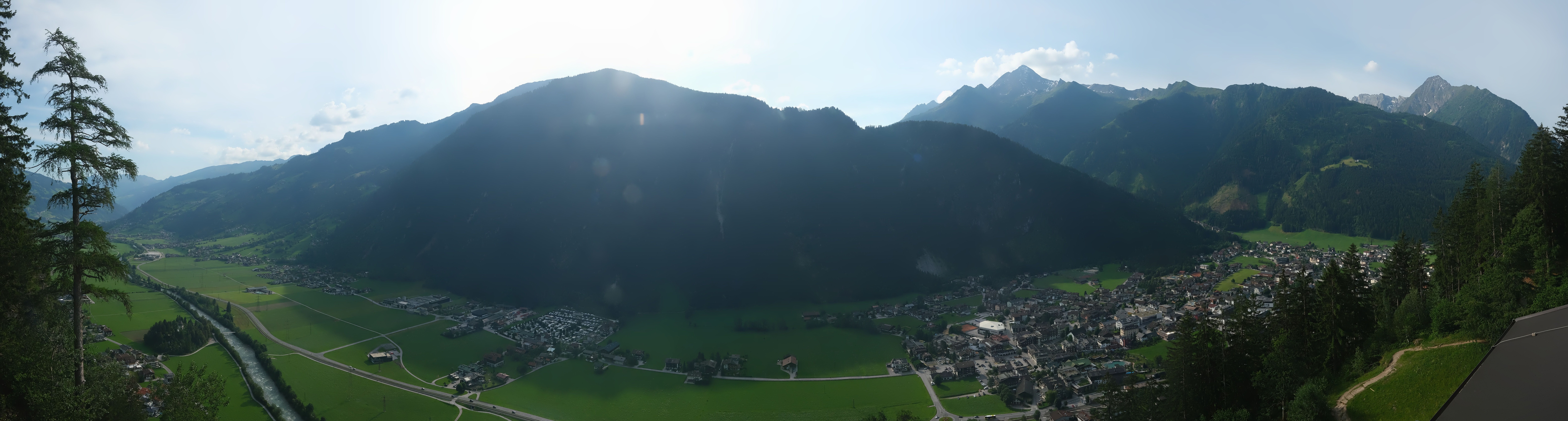 Archiv Foto Webcam Mayrhofen im Zillertal: Blick vom Gasthof Zimmereben