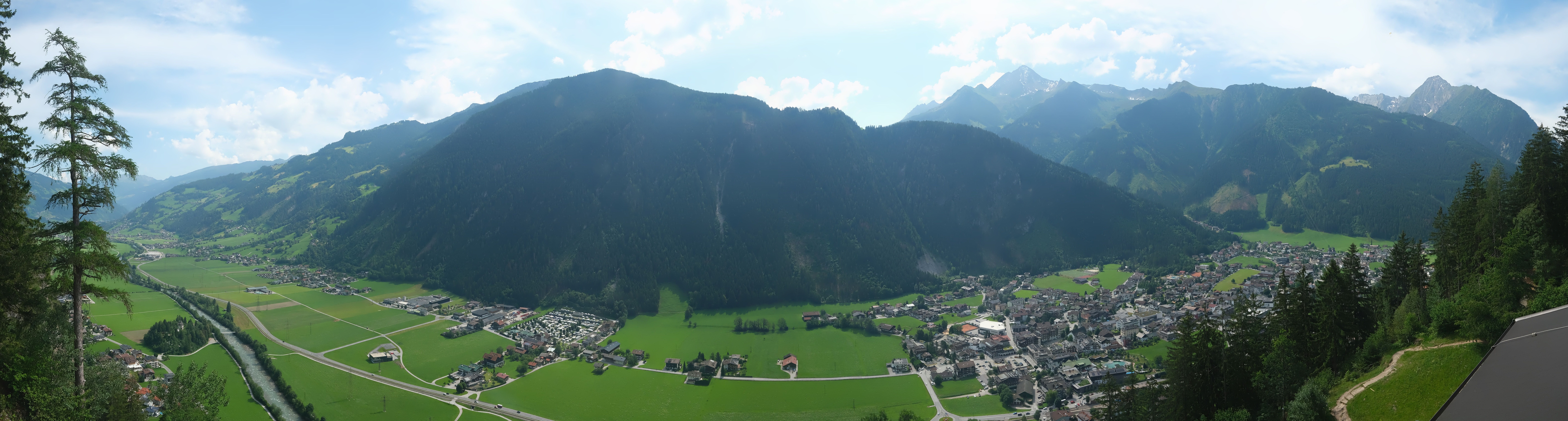 Archiv Foto Webcam Mayrhofen im Zillertal: Blick vom Gasthof Zimmereben