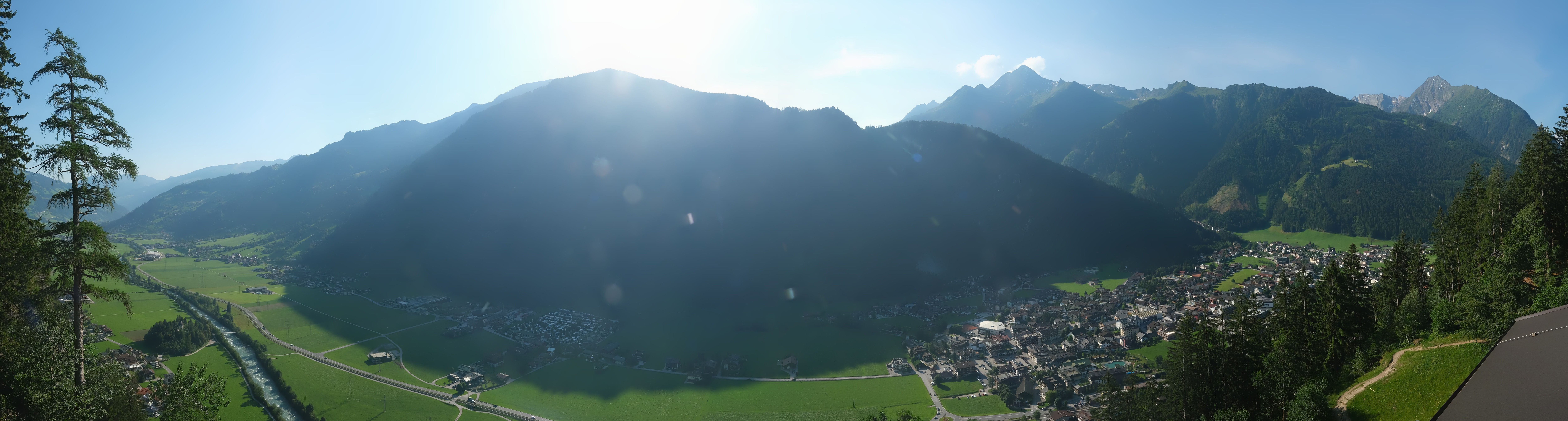 Archiv Foto Webcam Mayrhofen im Zillertal: Blick vom Gasthof Zimmereben