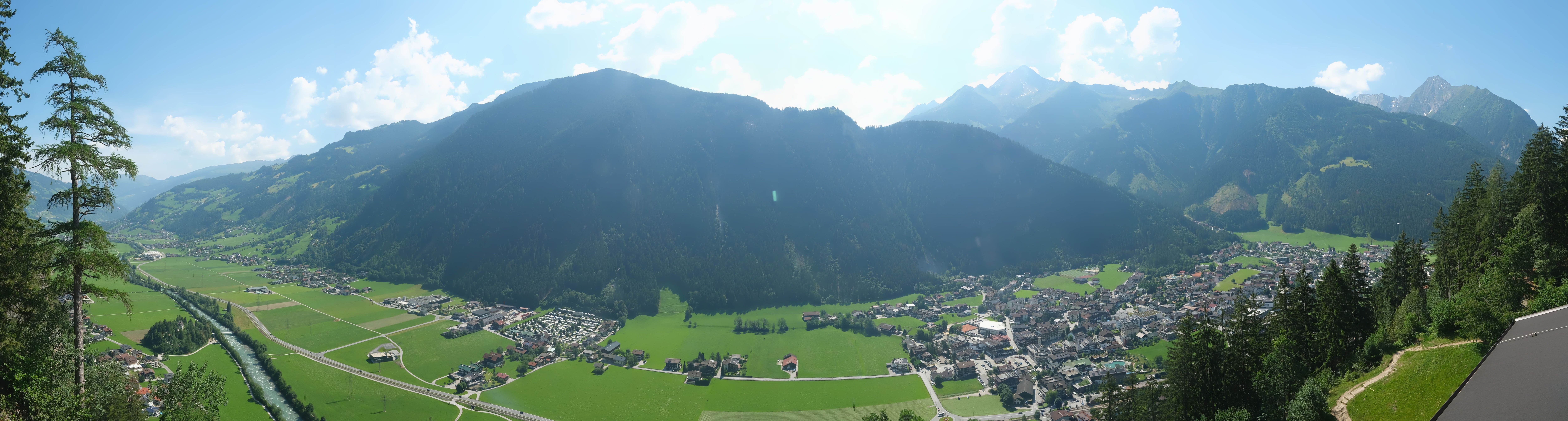 Archiv Foto Webcam Mayrhofen im Zillertal: Blick vom Gasthof Zimmereben