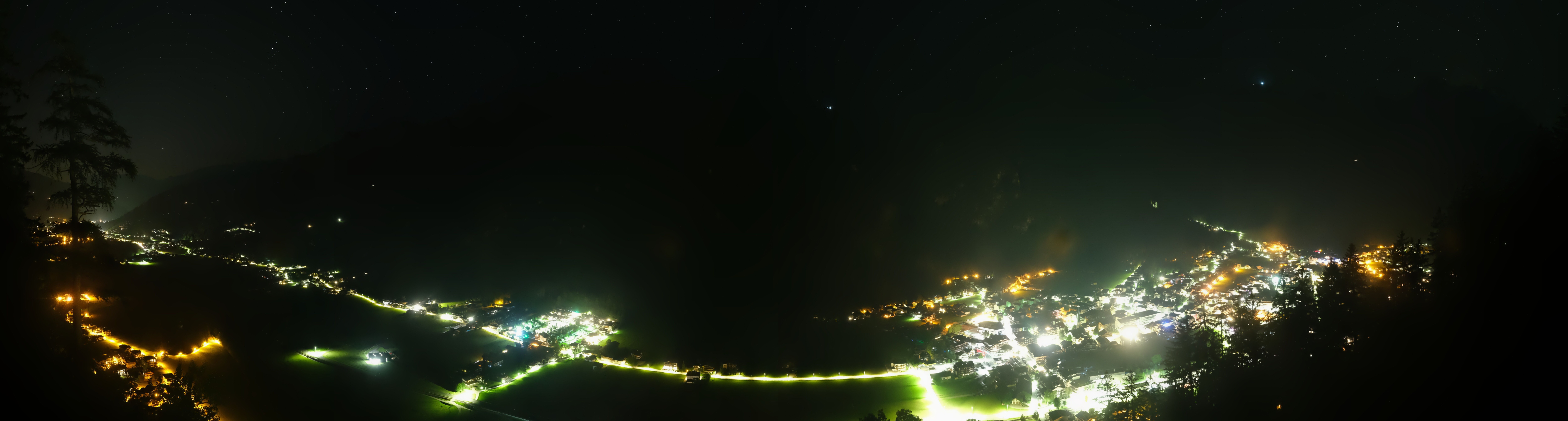 Archived image Webcam Mayrhofen im Zillertal: Zimmereben