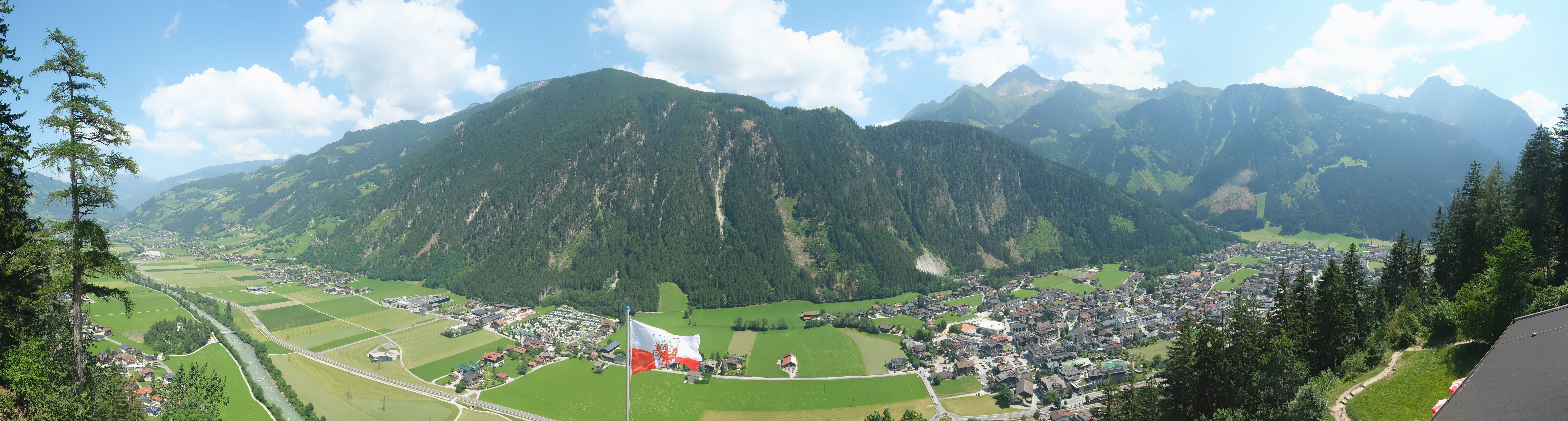 Archiv Foto Webcam Mayrhofen im Zillertal: Blick vom Gasthof Zimmereben