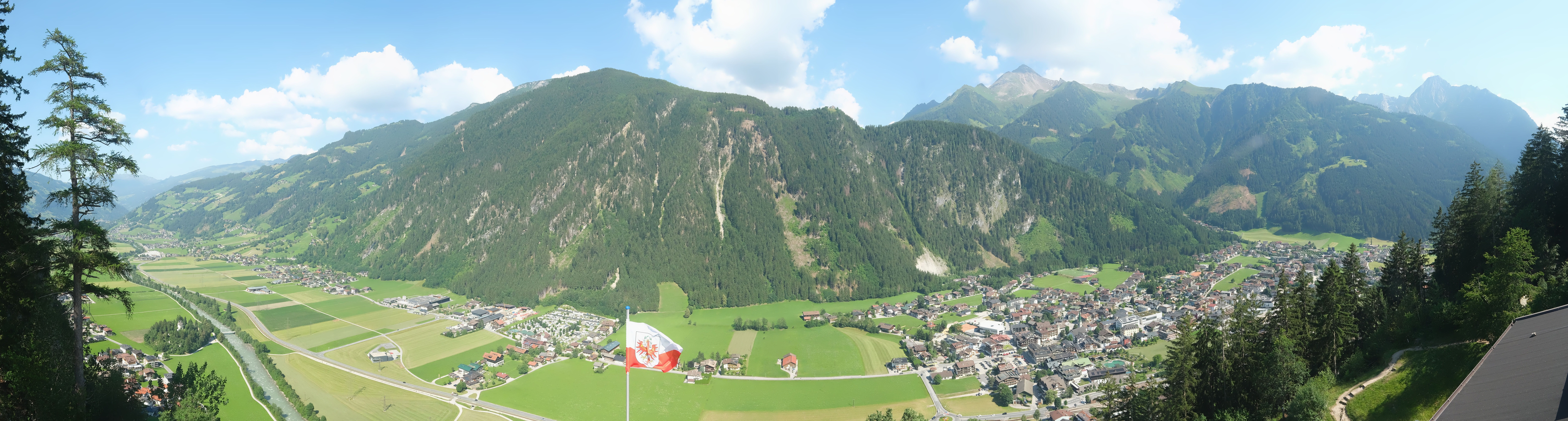 Archiv Foto Webcam Mayrhofen im Zillertal: Blick vom Gasthof Zimmereben