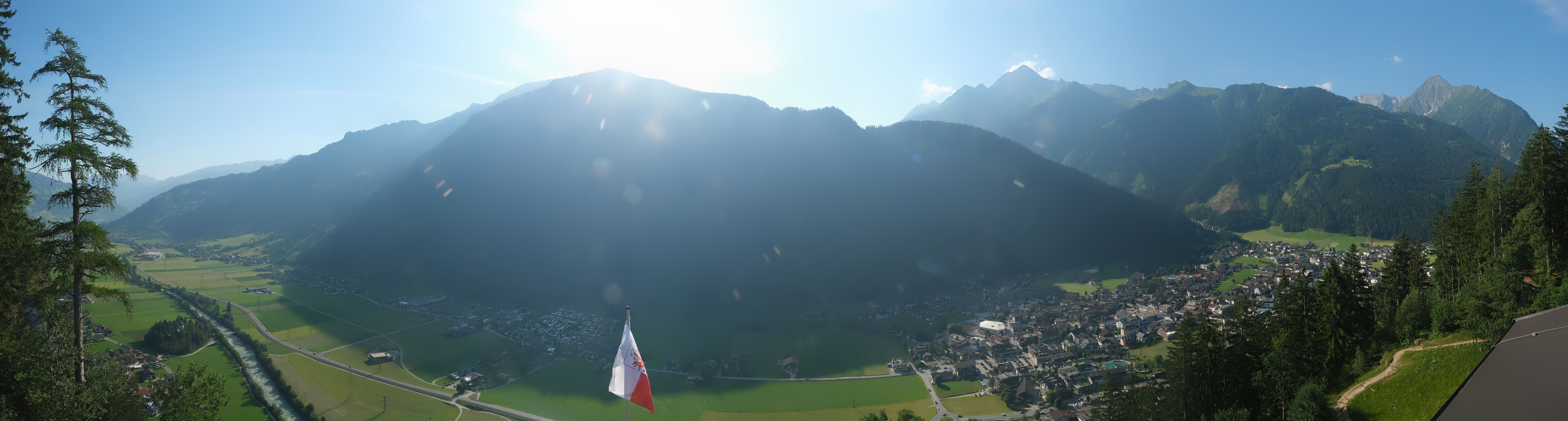Archiv Foto Webcam Mayrhofen im Zillertal: Blick vom Gasthof Zimmereben