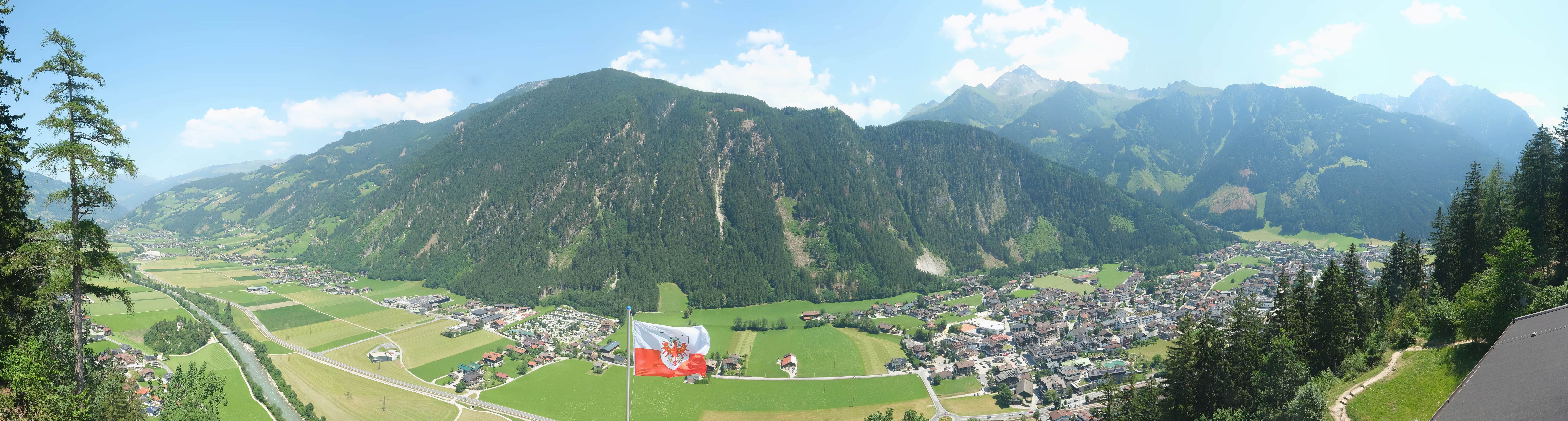 Archiv Foto Webcam Mayrhofen im Zillertal: Blick vom Gasthof Zimmereben