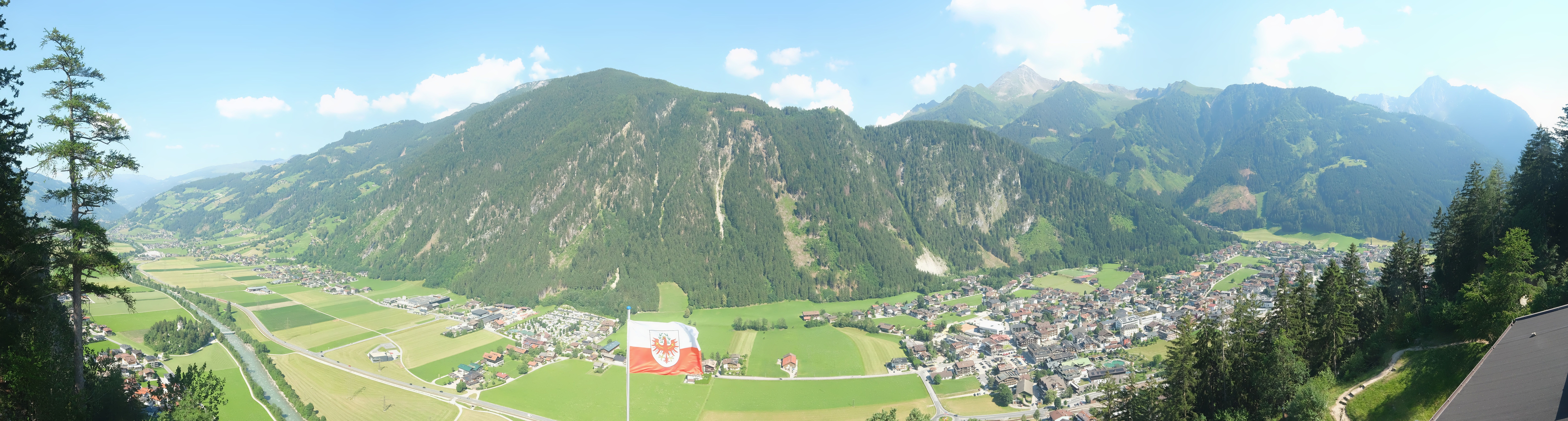 Archiv Foto Webcam Mayrhofen im Zillertal: Blick vom Gasthof Zimmereben